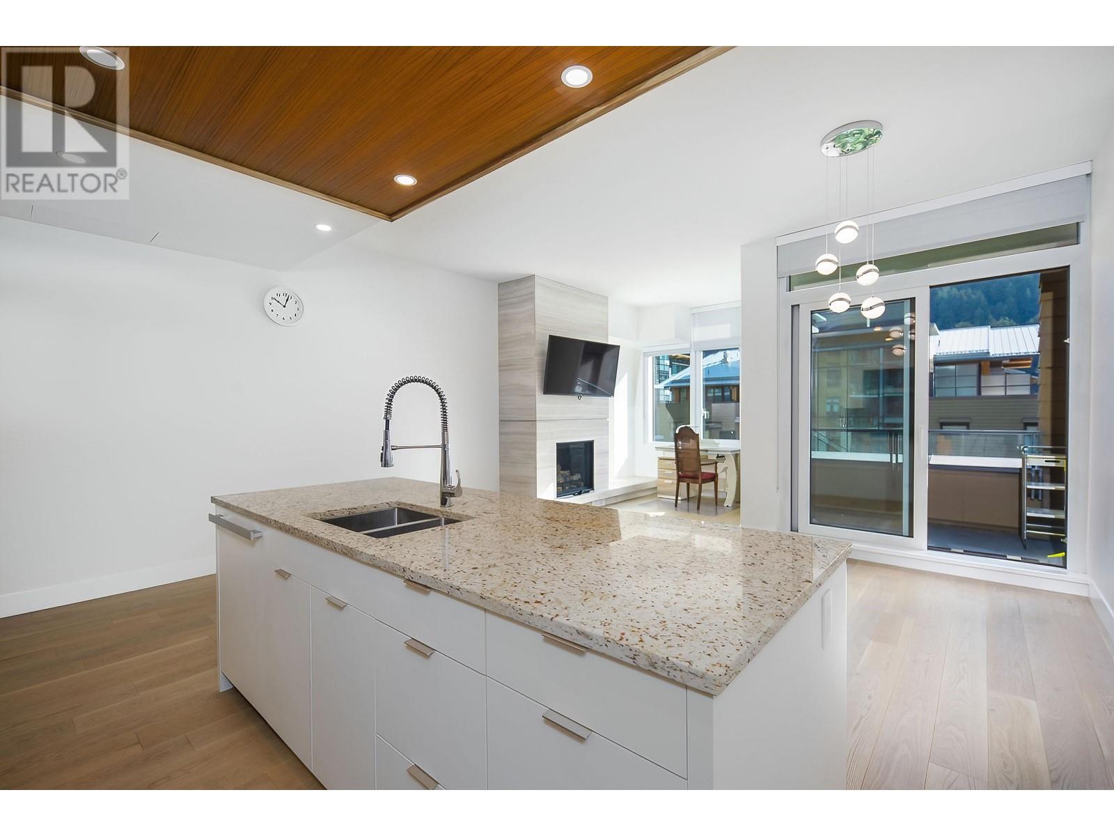 306 6687 Nelson Avenue, Vancouver, British Columbia  V7W 2B2 - Photo 5 - R2815885