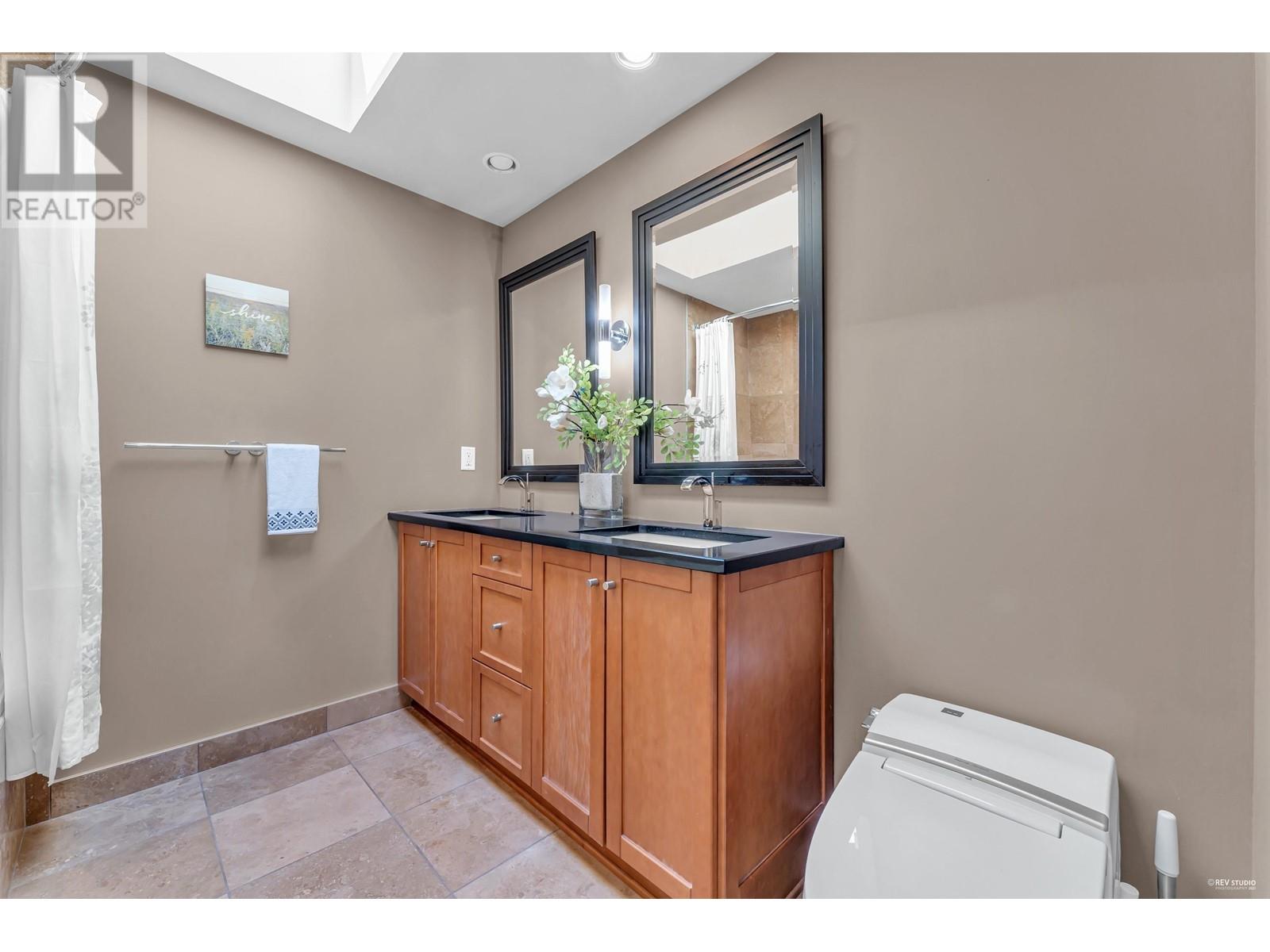 5473 Monte Bre Crescent, West Vancouver, British Columbia  V7W 3A7 - Photo 34 - R2814943