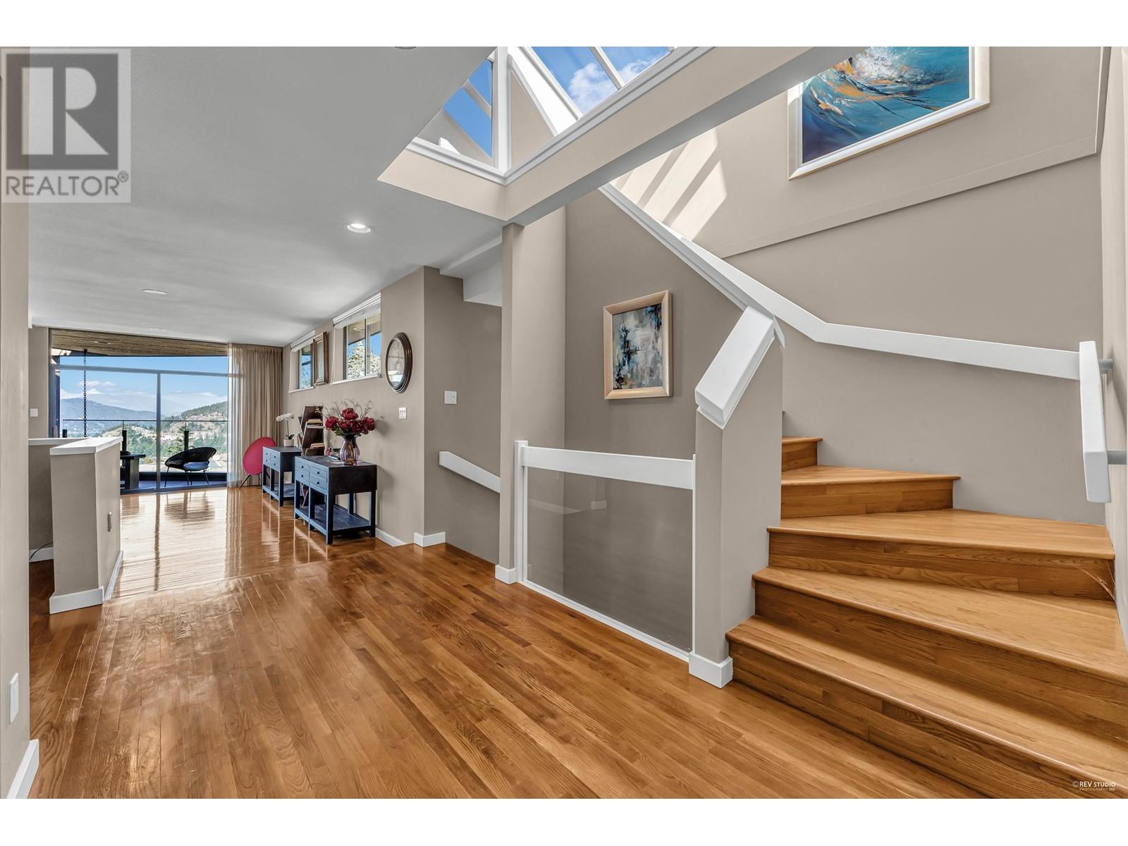 5473 Monte Bre Crescent, West Vancouver, British Columbia  V7W 3A7 - Photo 24 - R2814943