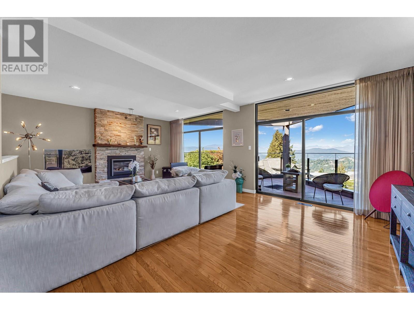 5473 Monte Bre Crescent, West Vancouver, British Columbia  V7W 3A7 - Photo 8 - R2814943