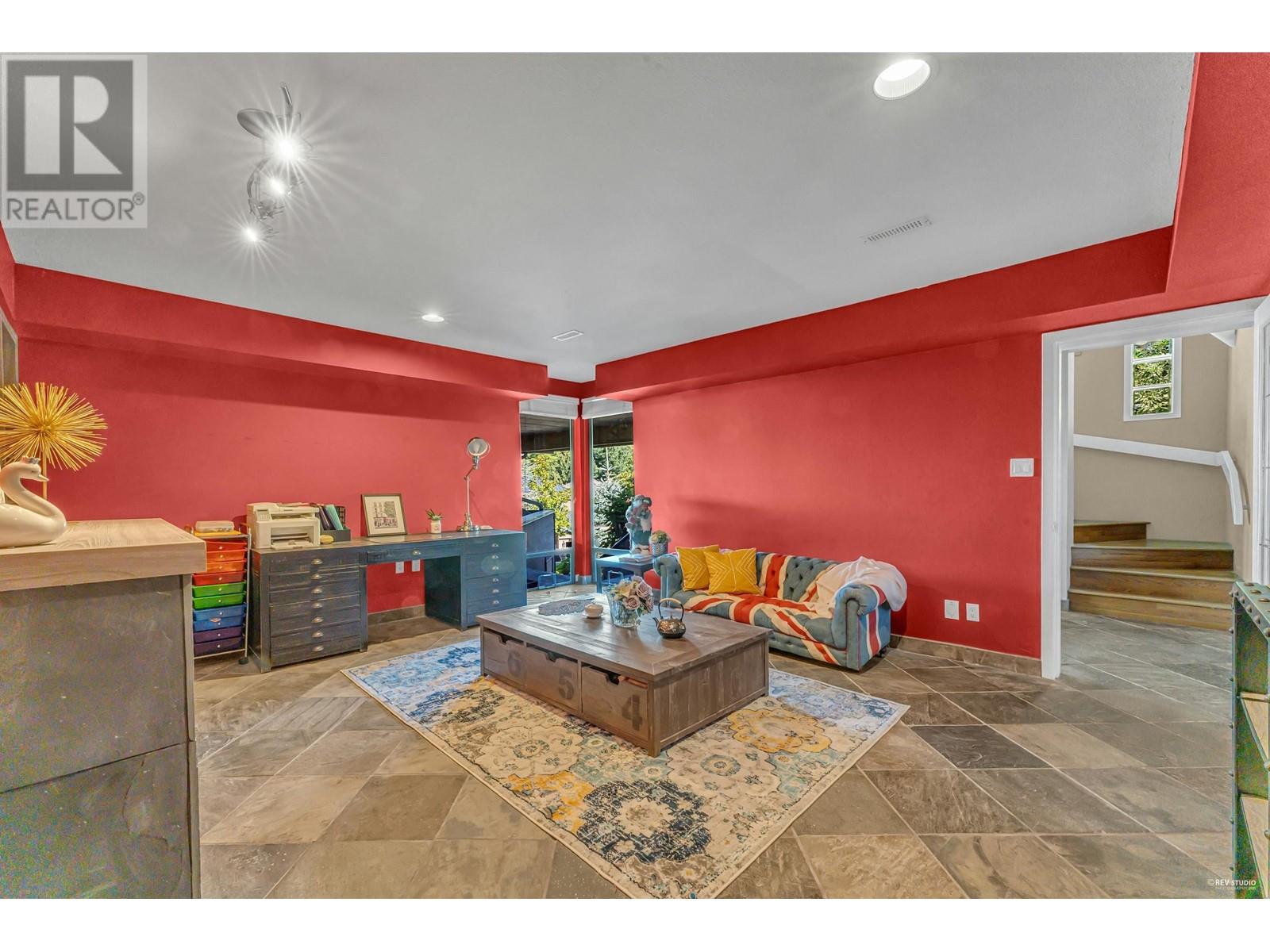 5473 Monte Bre Crescent, West Vancouver, British Columbia  V7W 3A7 - Photo 23 - R2814943