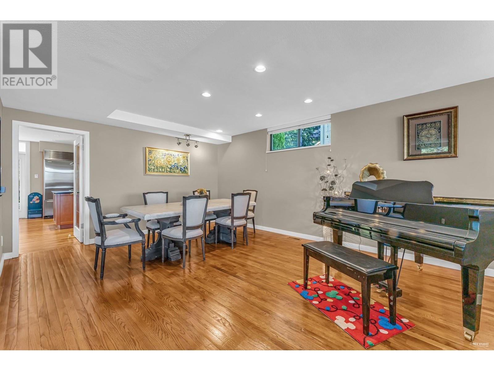 5473 Monte Bre Crescent, West Vancouver, British Columbia  V7W 3A7 - Photo 5 - R2814943