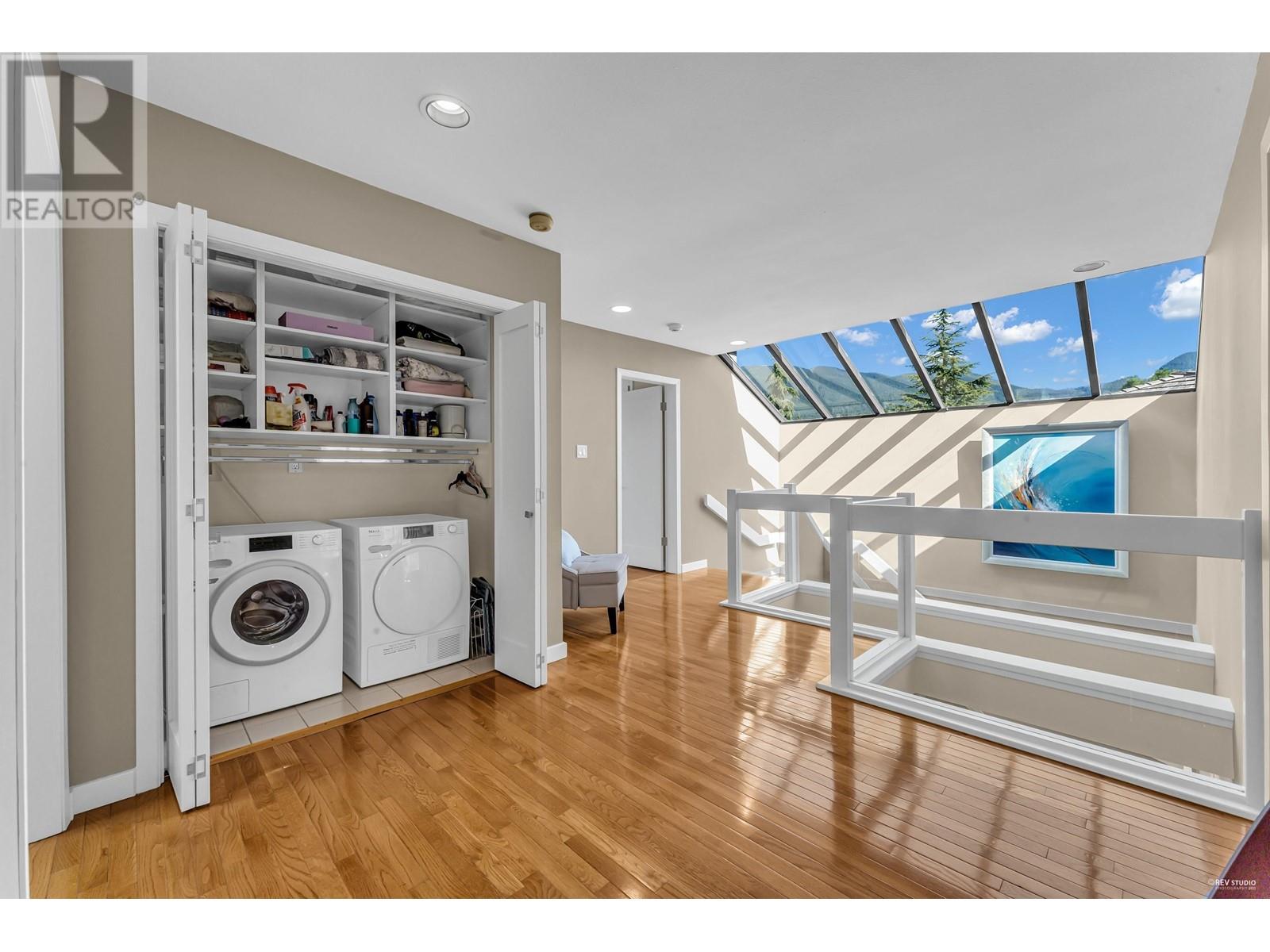 5473 Monte Bre Crescent, West Vancouver, British Columbia  V7W 3A7 - Photo 32 - R2814943