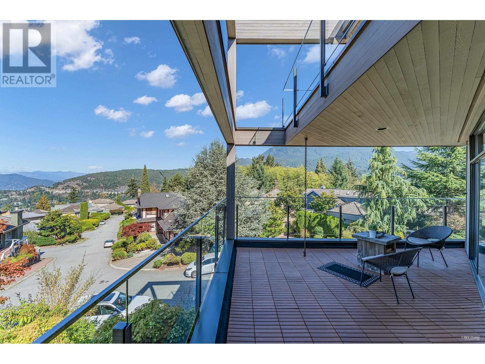 5473 Monte Bre Crescent, West Vancouver, British Columbia  V7W 3A7 - Photo 12 - R2814943