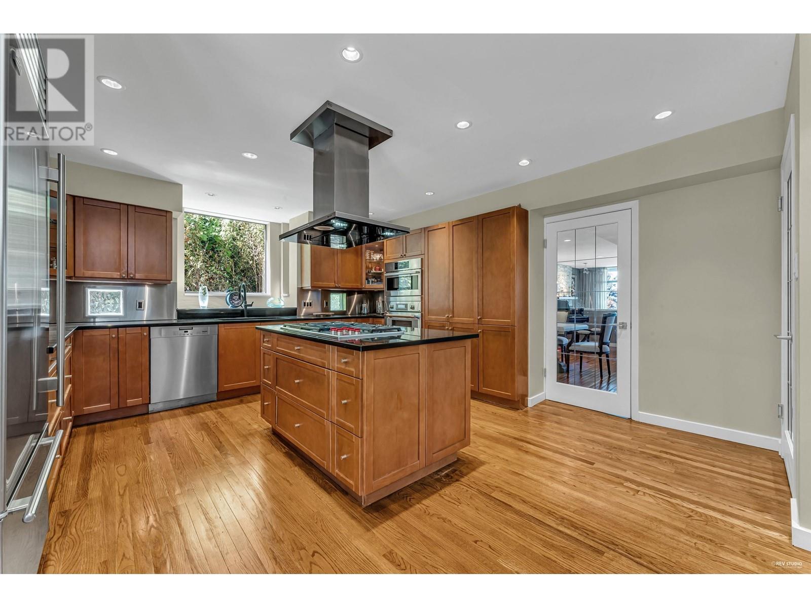 5473 Monte Bre Crescent, West Vancouver, British Columbia  V7W 3A7 - Photo 16 - R2814943