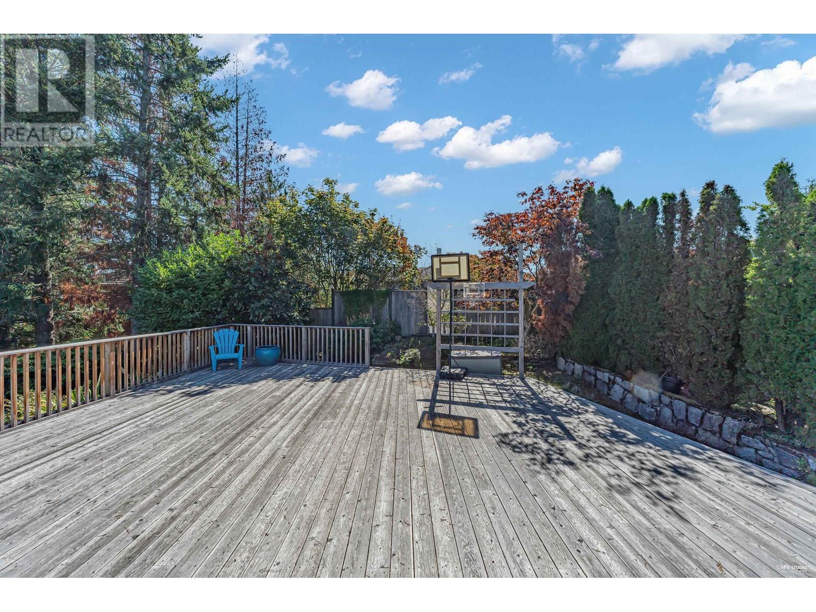 5473 Monte Bre Crescent, West Vancouver, British Columbia  V7W 3A7 - Photo 37 - R2814943