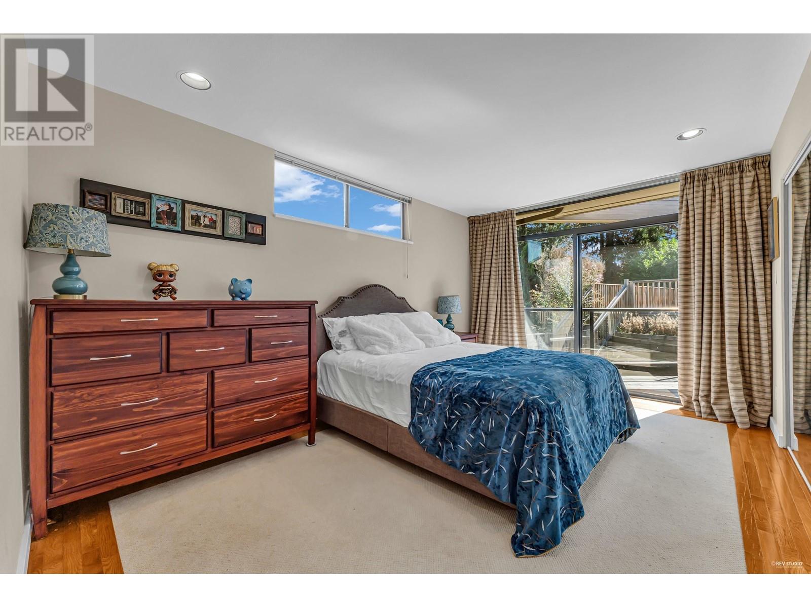 5473 Monte Bre Crescent, West Vancouver, British Columbia  V7W 3A7 - Photo 33 - R2814943