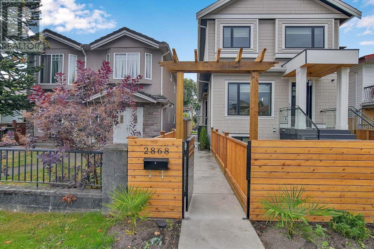 2868 Mcgill Street, Vancouver, British Columbia  V5K 1H6 - Photo 1 - R2816043