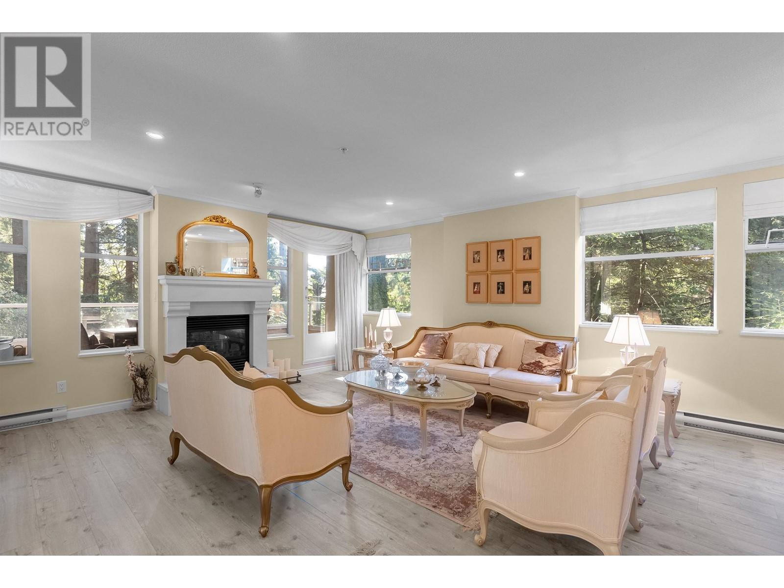 14 2425 Edgemont Boulevard, North Vancouver, British Columbia  V7P 2L2 - Photo 3 - R2816182