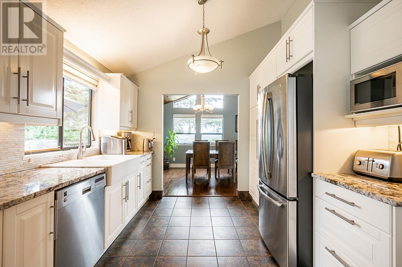 6 Elsdon Bay, Port Moody, British Columbia  V3H 3Z2 - Photo 13 - R2814301