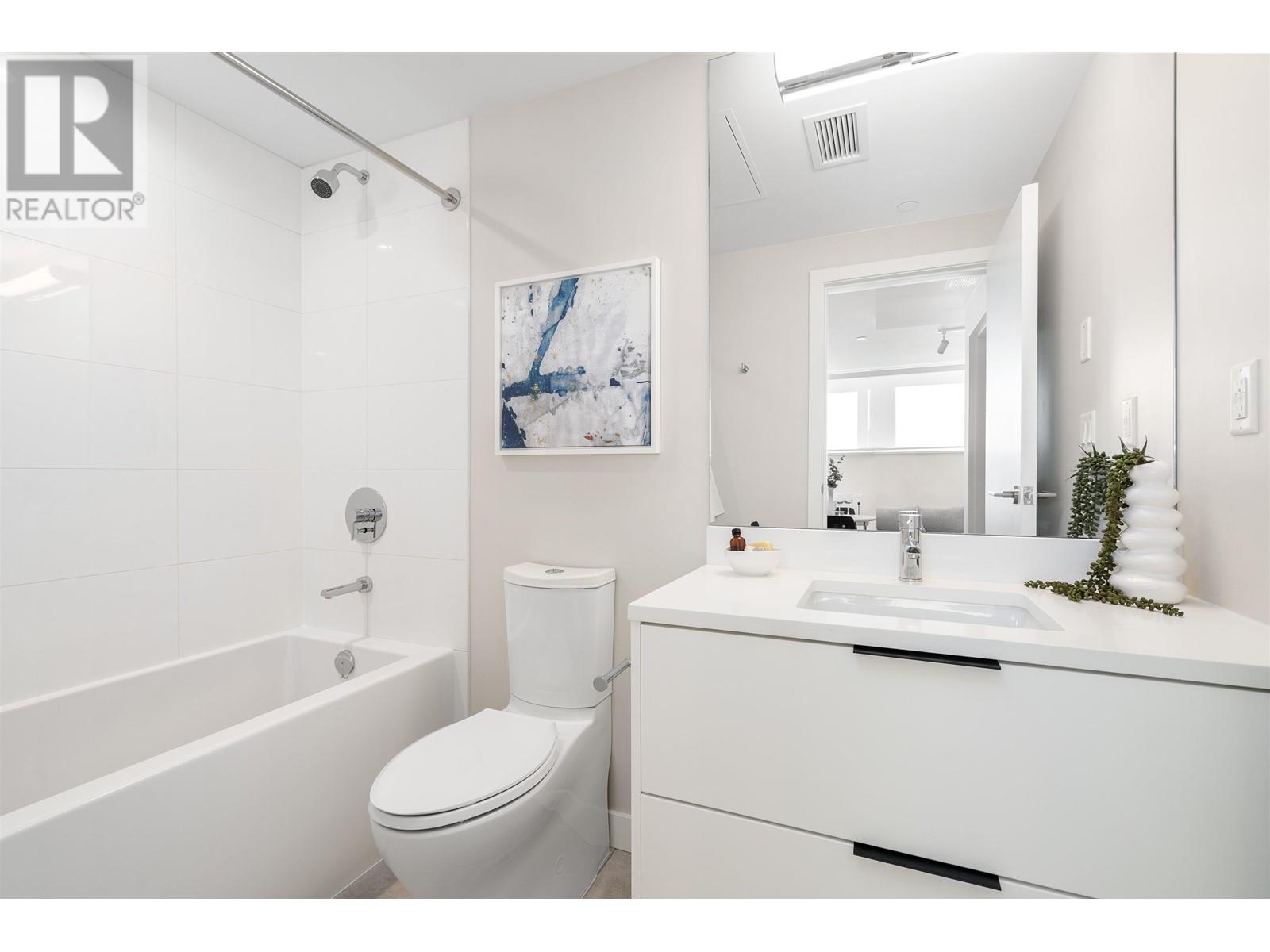 121 649 E 3rd Street, North Vancouver, British Columbia  V7L 1G6 - Photo 30 - R2815666