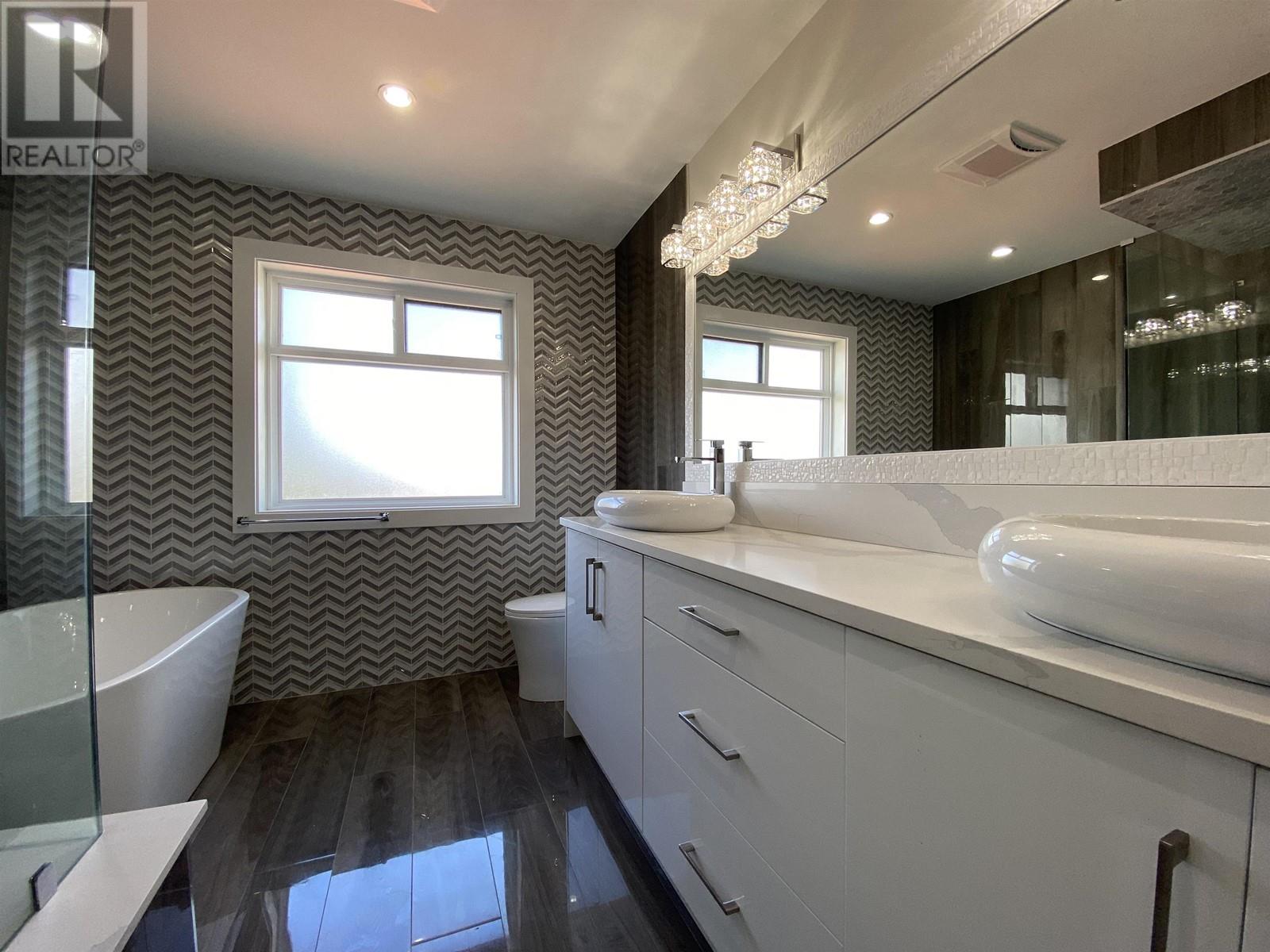 5316 Claude Avenue, Burnaby, British Columbia  V5E 2M5 - Photo 19 - R2763285