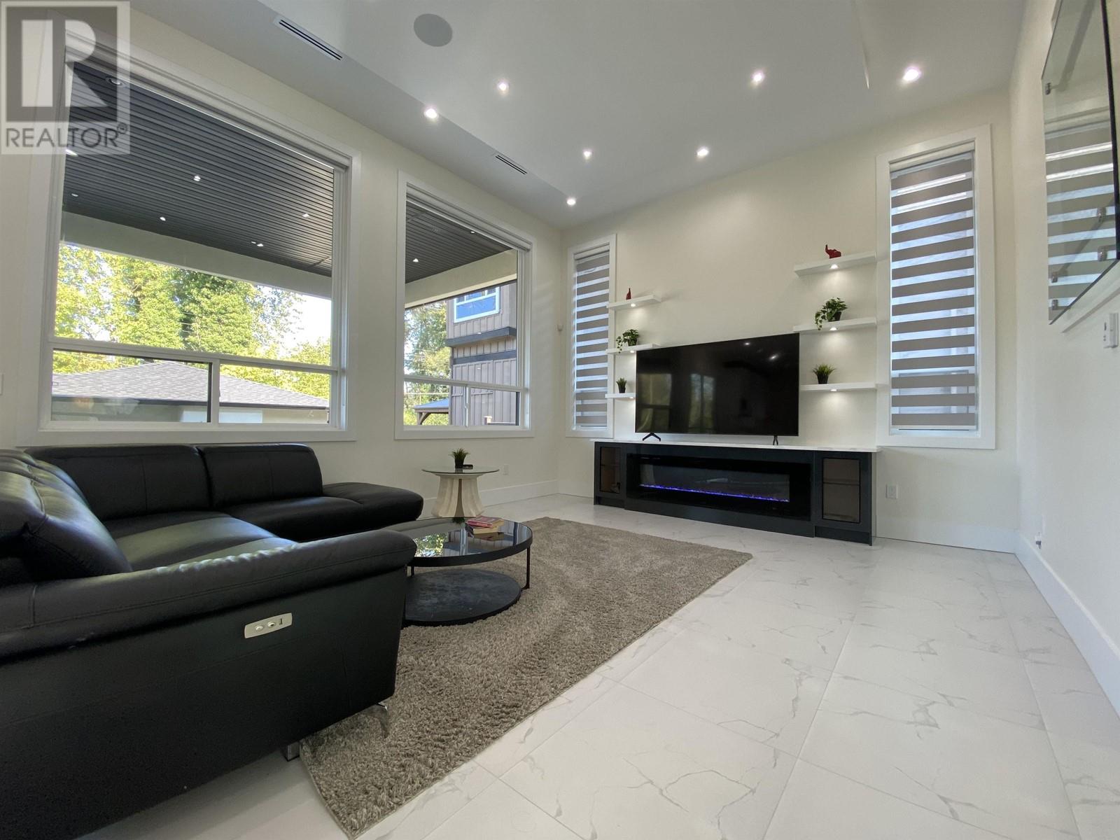 5316 Claude Avenue, Burnaby, British Columbia  V5E 2M5 - Photo 6 - R2763285