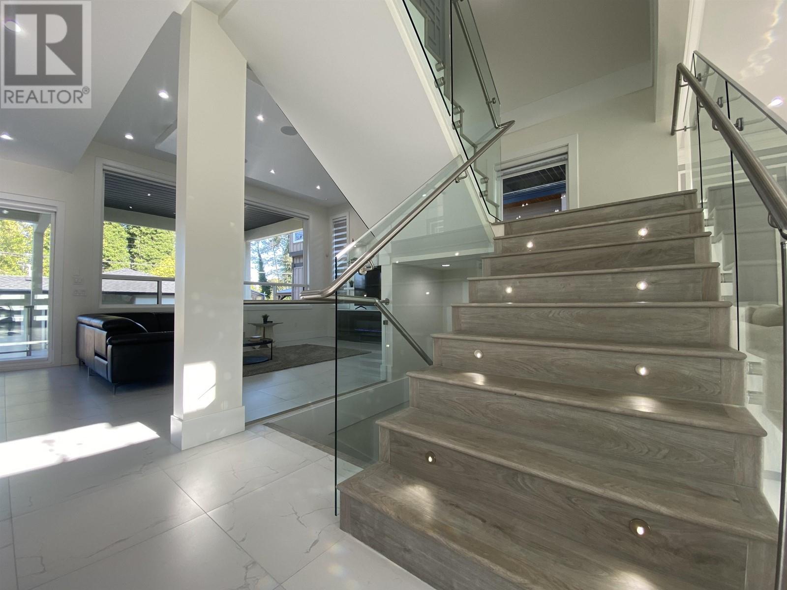 5316 Claude Avenue, Burnaby, British Columbia  V5E 2M5 - Photo 14 - R2763285