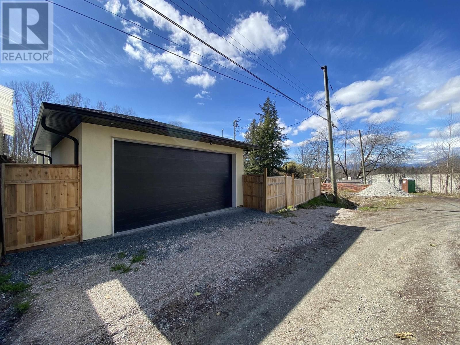 5316 Claude Avenue, Burnaby, British Columbia  V5E 2M5 - Photo 40 - R2763285