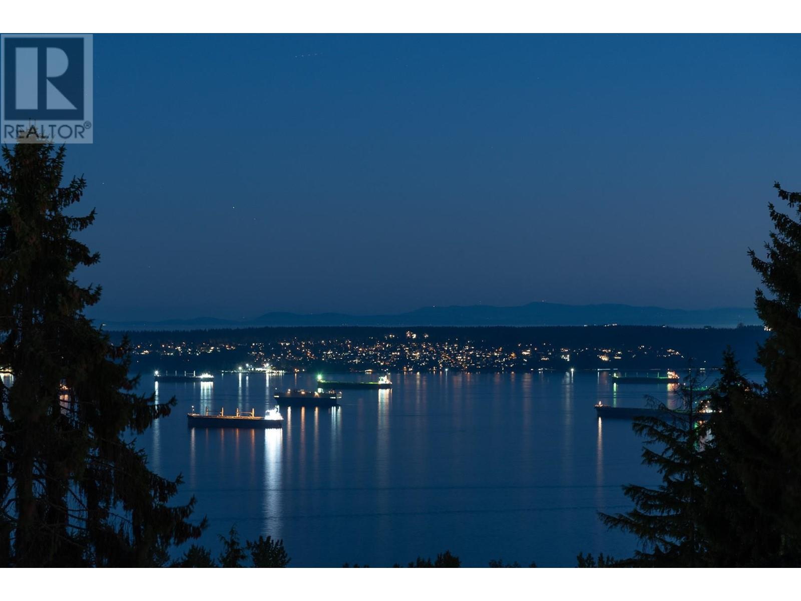 23 2238 Folkestone Way, West Vancouver, British Columbia  V7S 2X7 - Photo 22 - R2814506