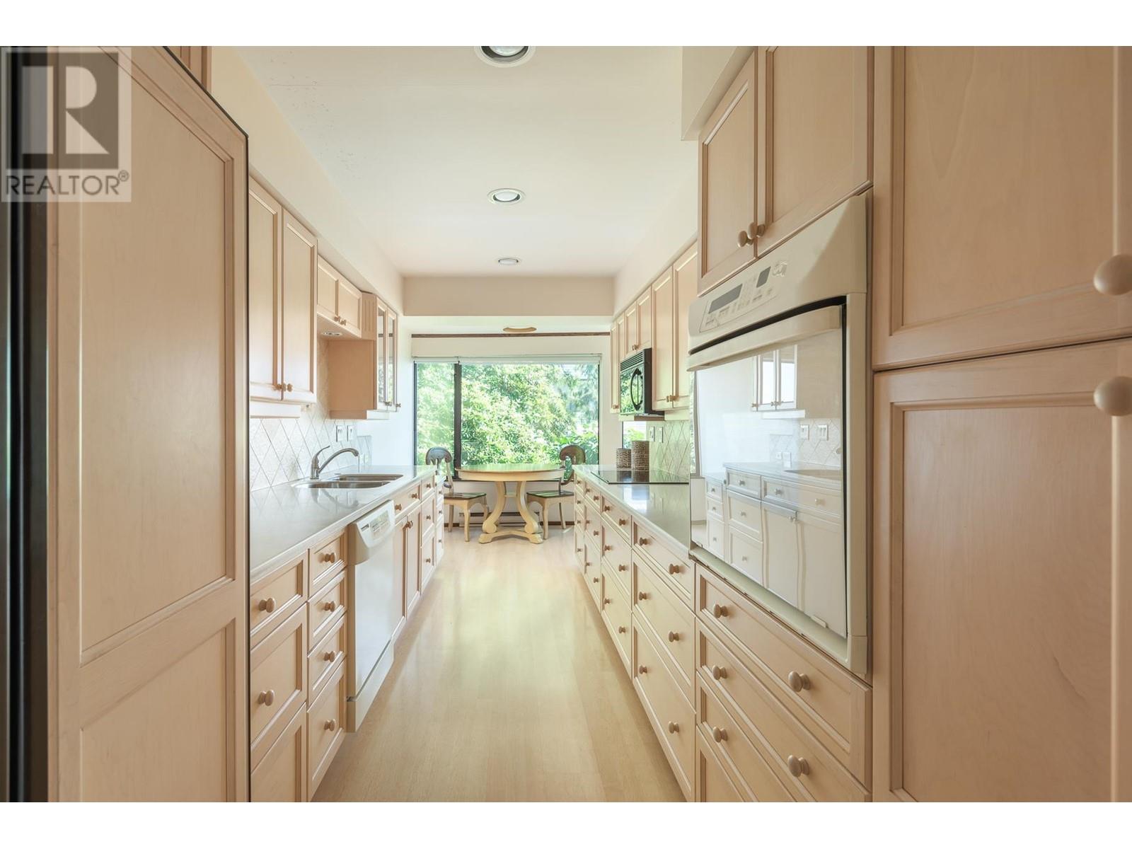 23 2238 Folkestone Way, West Vancouver, British Columbia  V7S 2X7 - Photo 12 - R2814506