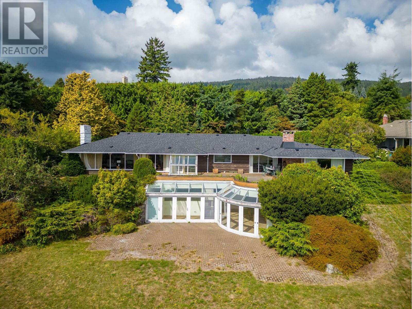 875 Eyremount Drive, West Vancouver, British Columbia  V7S 2B2 - Photo 4 - R2816254