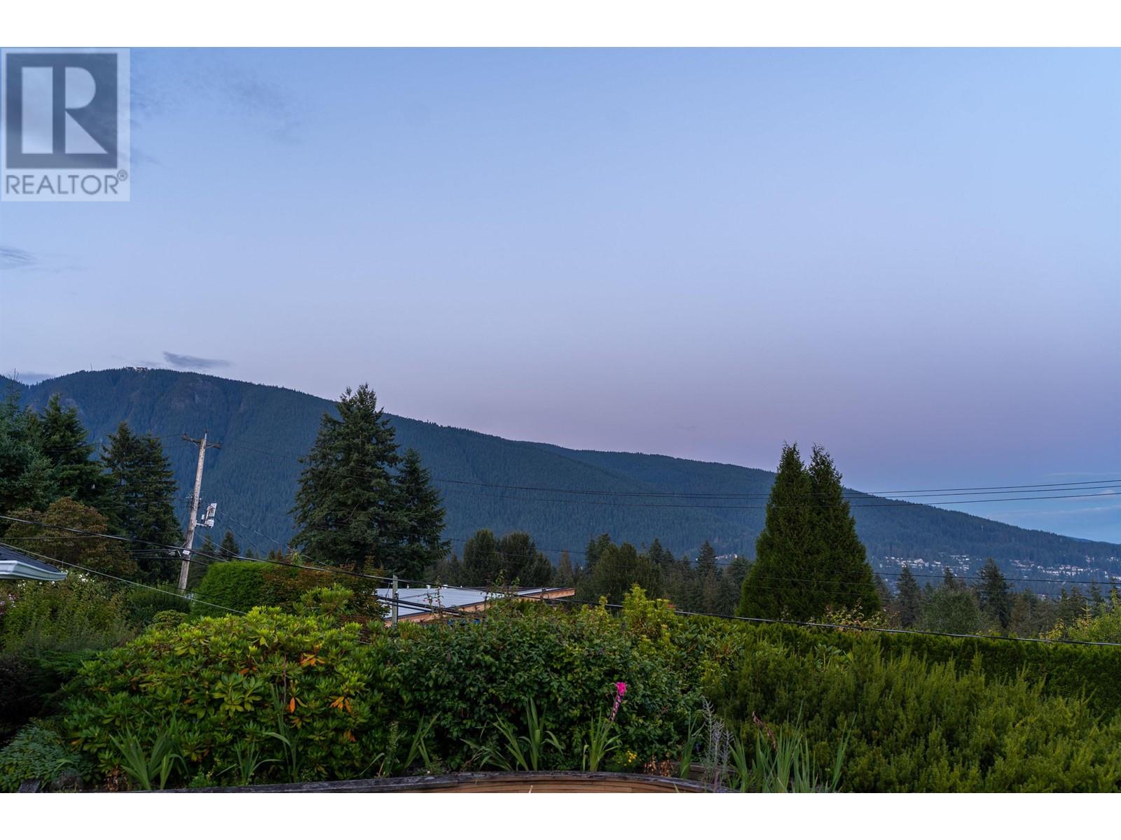 875 Eyremount Drive, West Vancouver, British Columbia  V7S 2B2 - Photo 22 - R2816254