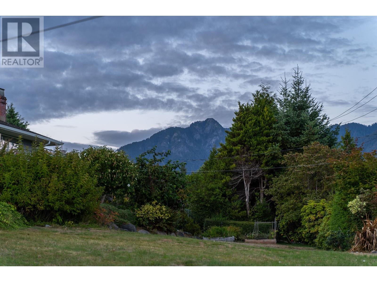 875 Eyremount Drive, West Vancouver, British Columbia  V7S 2B2 - Photo 23 - R2816254