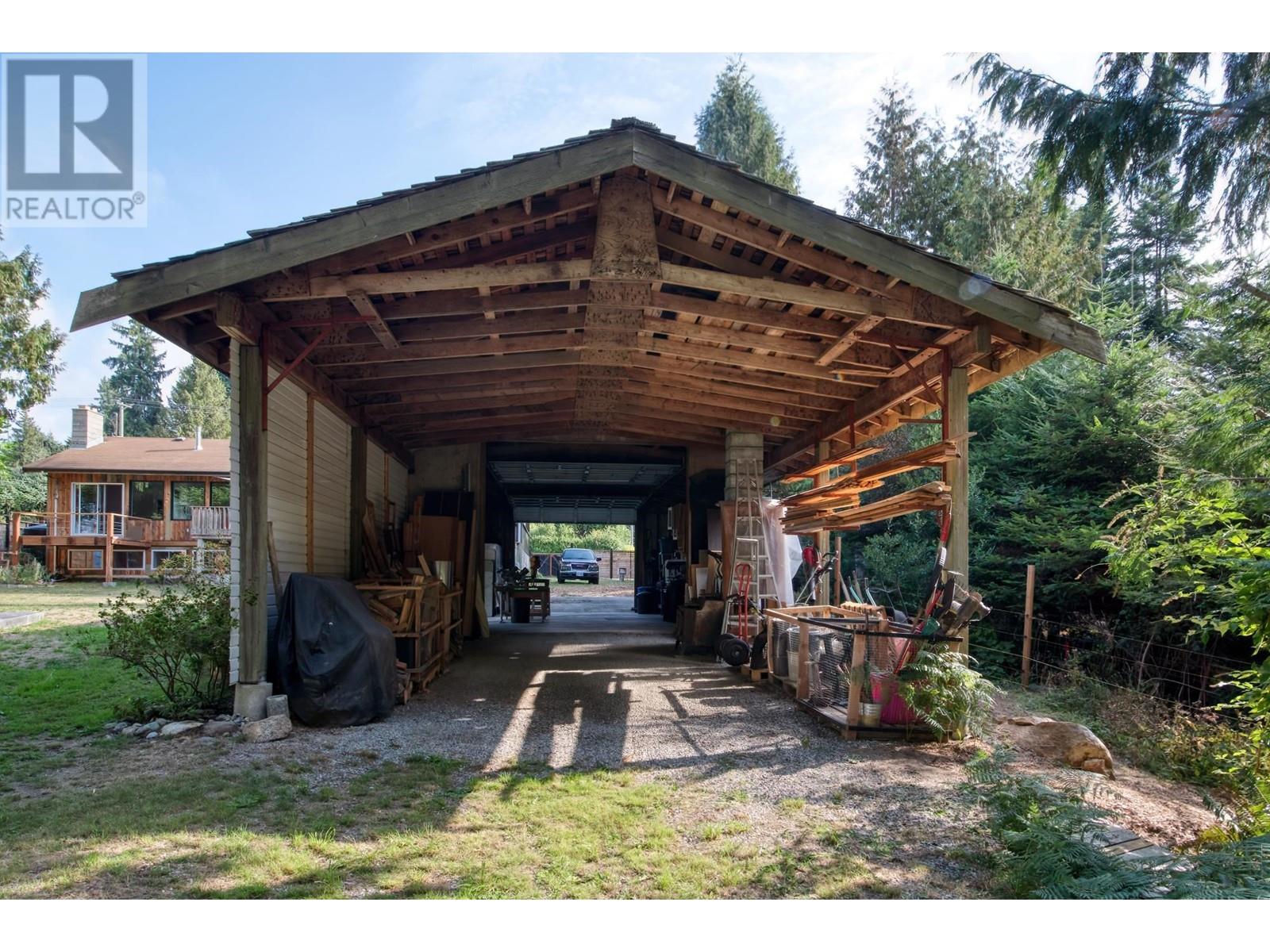 8083 Redrooffs Road, Halfmoon Bay, British Columbia  V7Z 1C7 - Photo 35 - R2813773