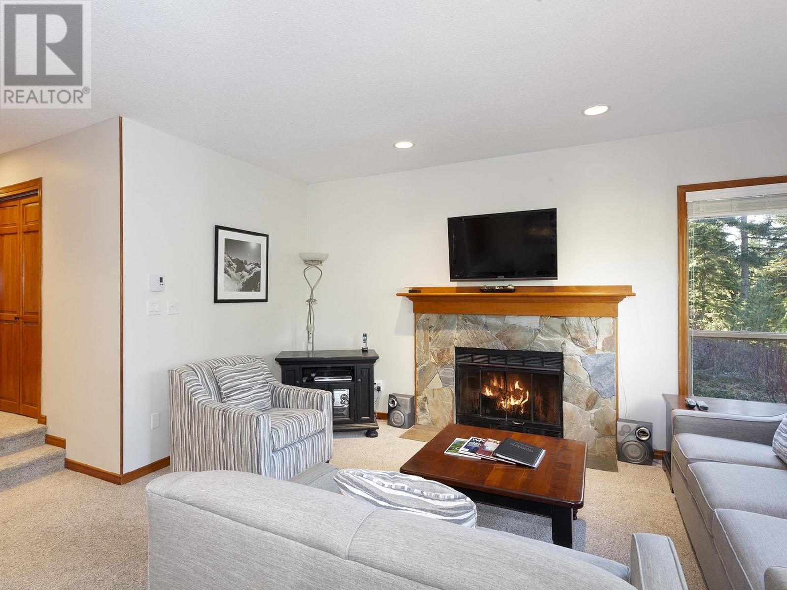20 4891 Painted Cliff Road, Whistler, British Columbia  V0N 1B4 - Photo 5 - R2816326