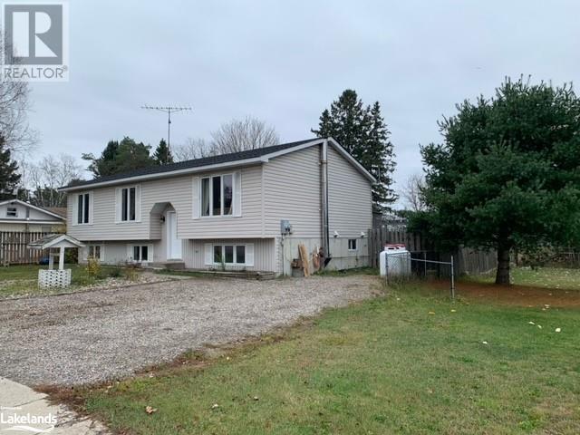 2170 Stisted Road S, Sprucedale, Ontario  P0A 1Y0 - Photo 3 - 40454649