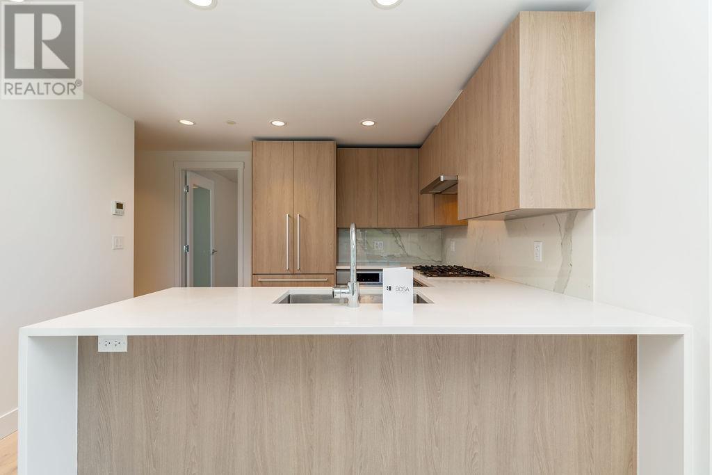 908 2785 Library Lane, North Vancouver, British Columbia  V7J 0C3 - Photo 6 - R2816276