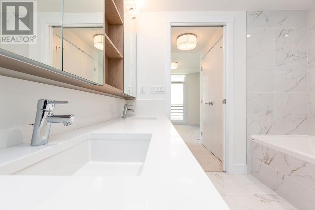 908 2785 Library Lane, North Vancouver, British Columbia  V7J 0C3 - Photo 11 - R2816276