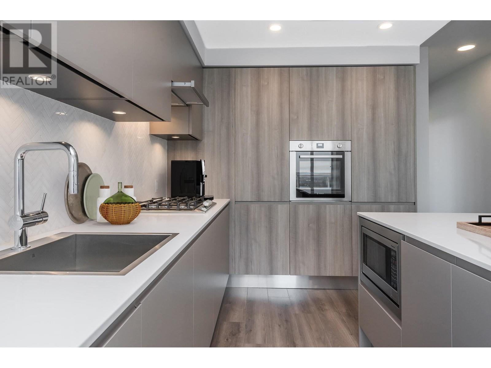 1607 3833 Evergreen Place, Burnaby, British Columbia  V3J 0M2 - Photo 4 - R2808065