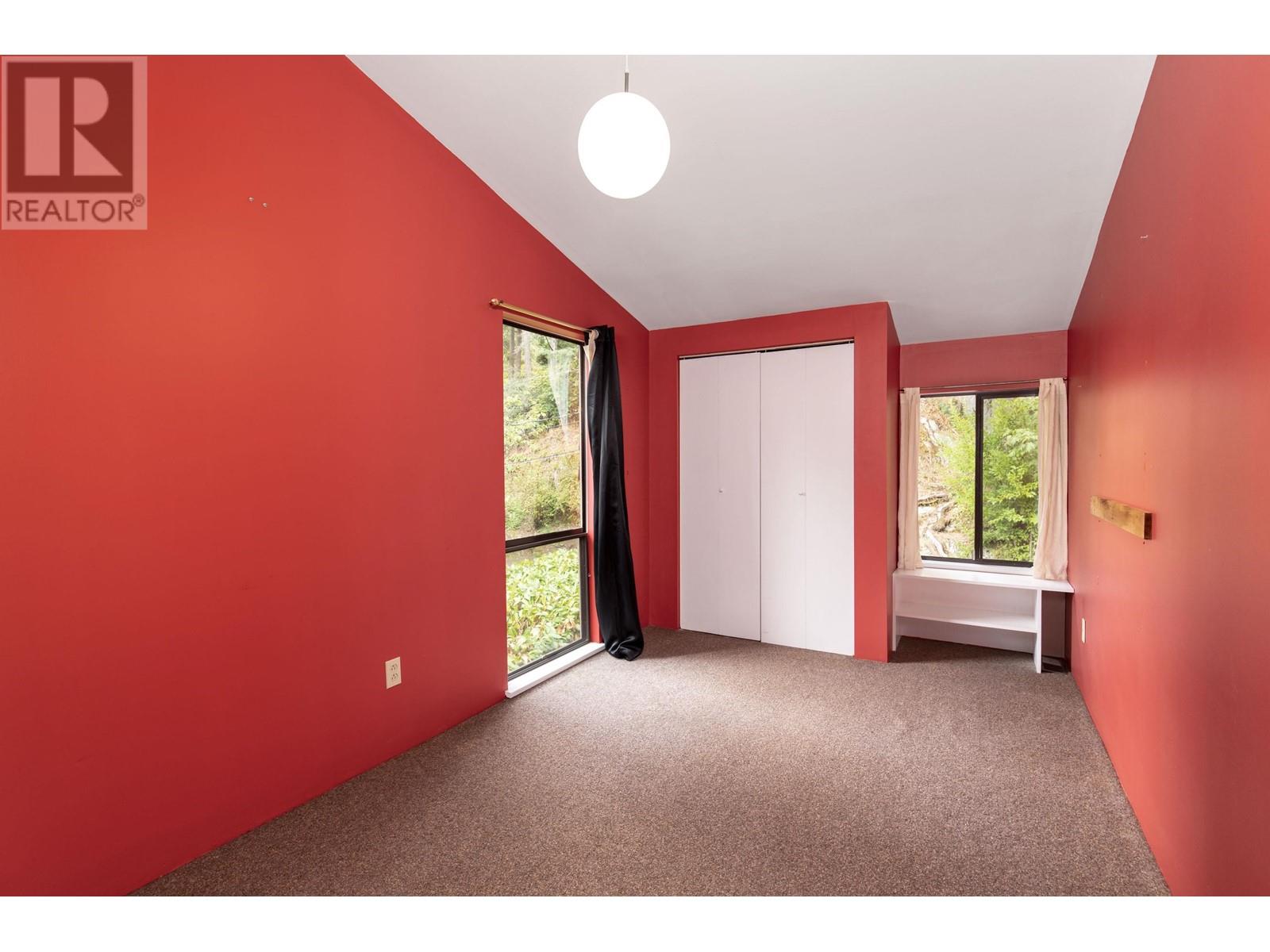 6450 Imperial Avenue, West Vancouver, British Columbia  V7W 2J6 - Photo 30 - R2816362