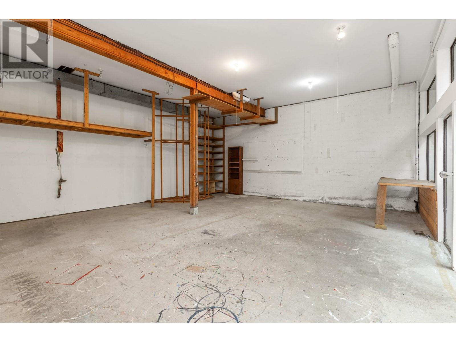 6450 Imperial Avenue, West Vancouver, British Columbia  V7W 2J6 - Photo 35 - R2816362