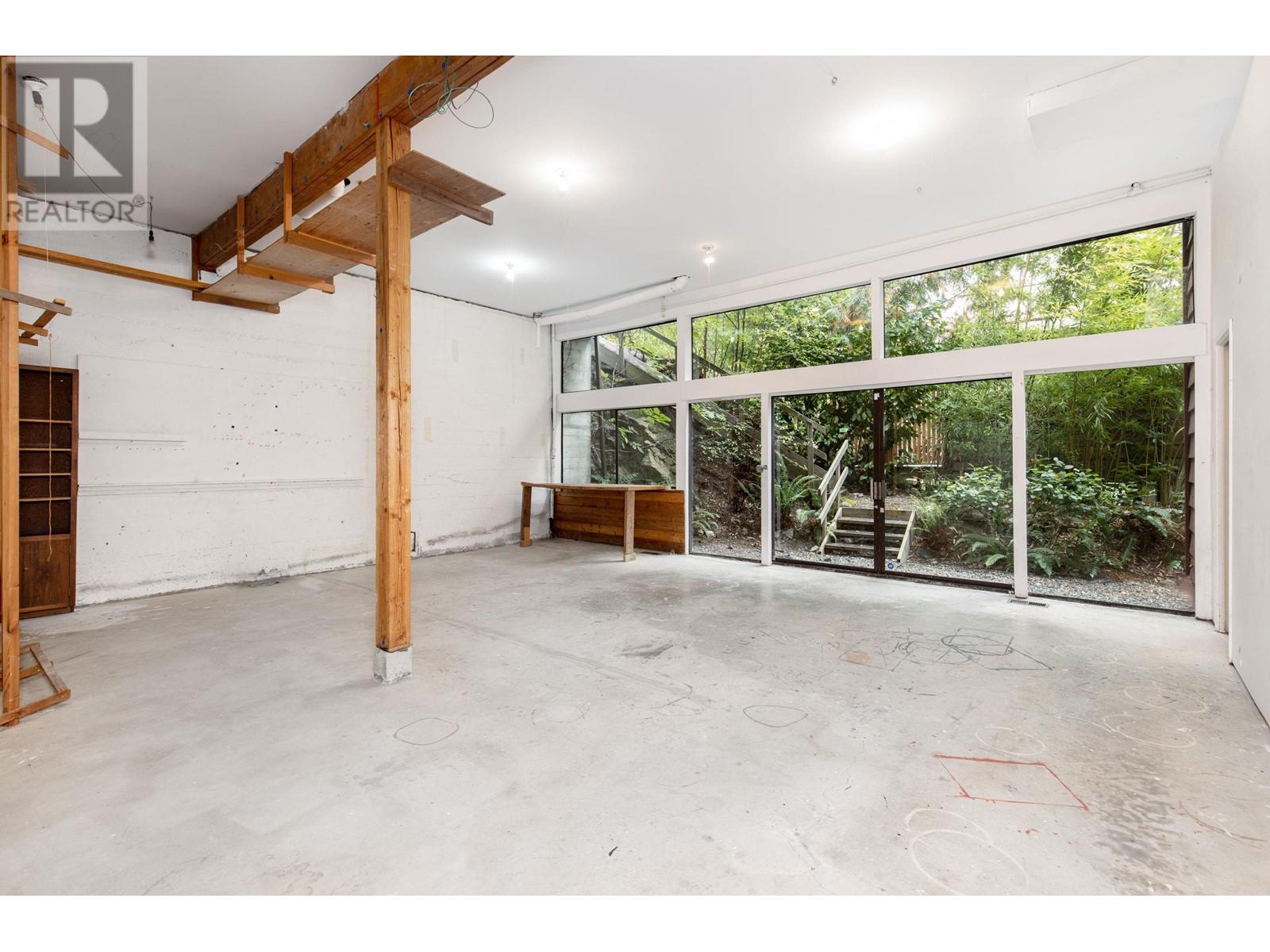 6450 Imperial Avenue, West Vancouver, British Columbia  V7W 2J6 - Photo 36 - R2816362