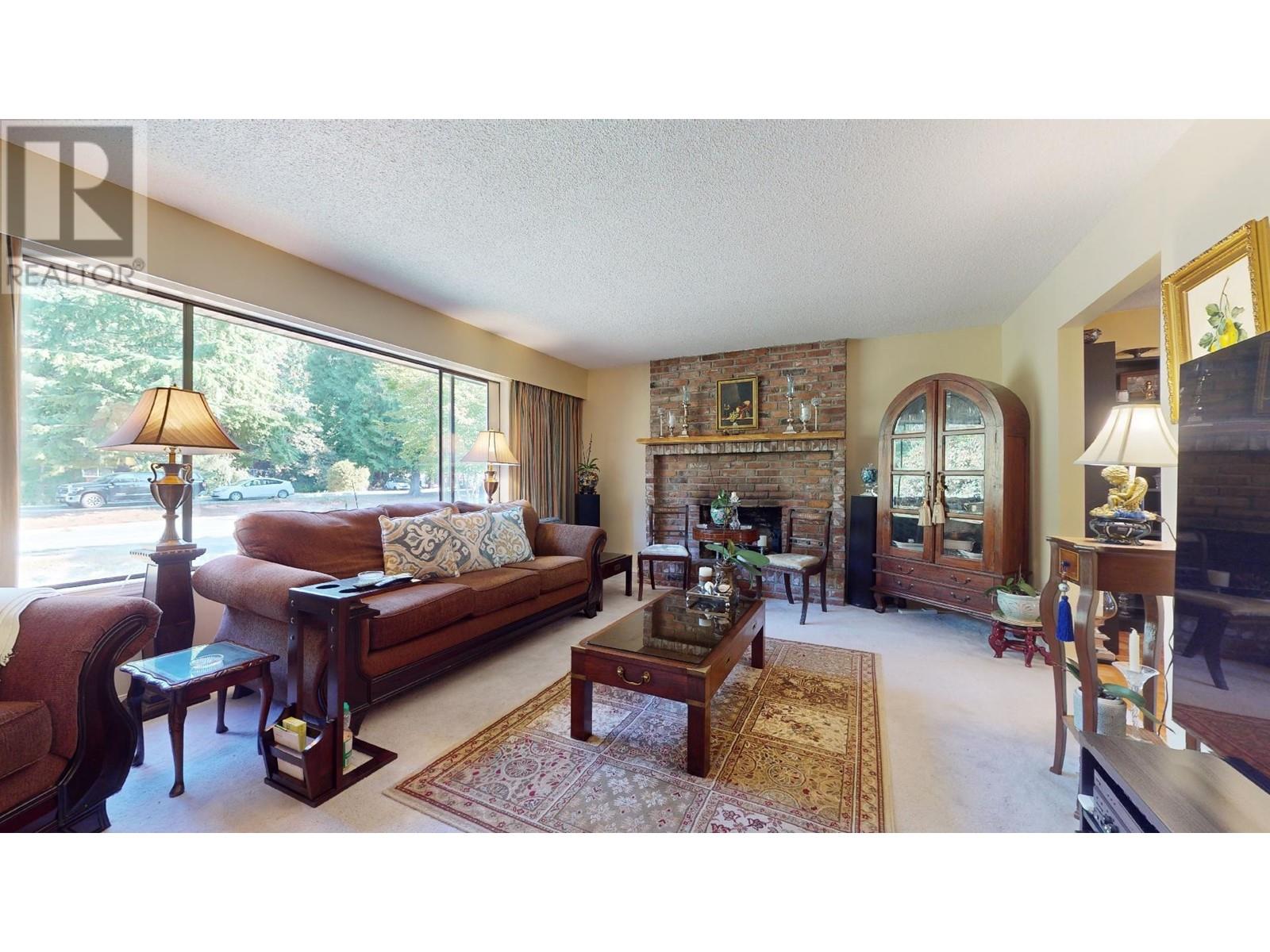 2574 The Boulevard, Squamish, British Columbia  V0N 1T0 - Photo 5 - R2816233