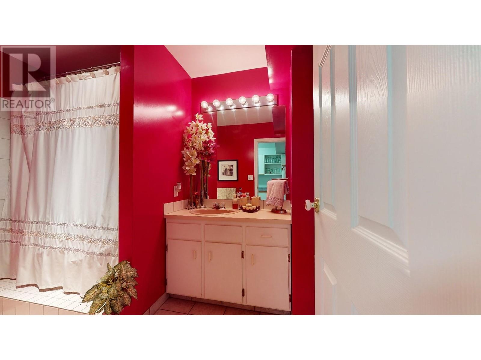 2574 The Boulevard, Squamish, British Columbia  V0N 1T0 - Photo 32 - R2816233