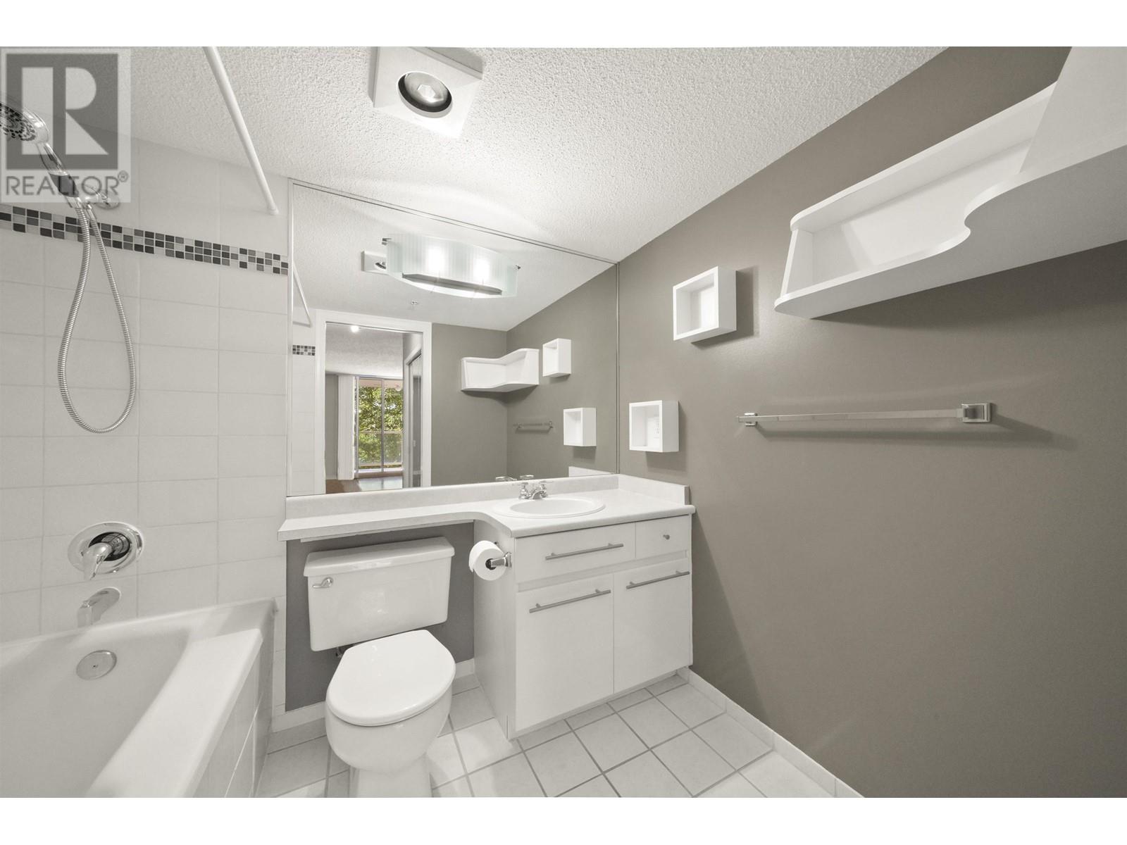 304 1190 Pipeline Road, Coquitlam, British Columbia  V3B 7T9 - Photo 16 - R2815993