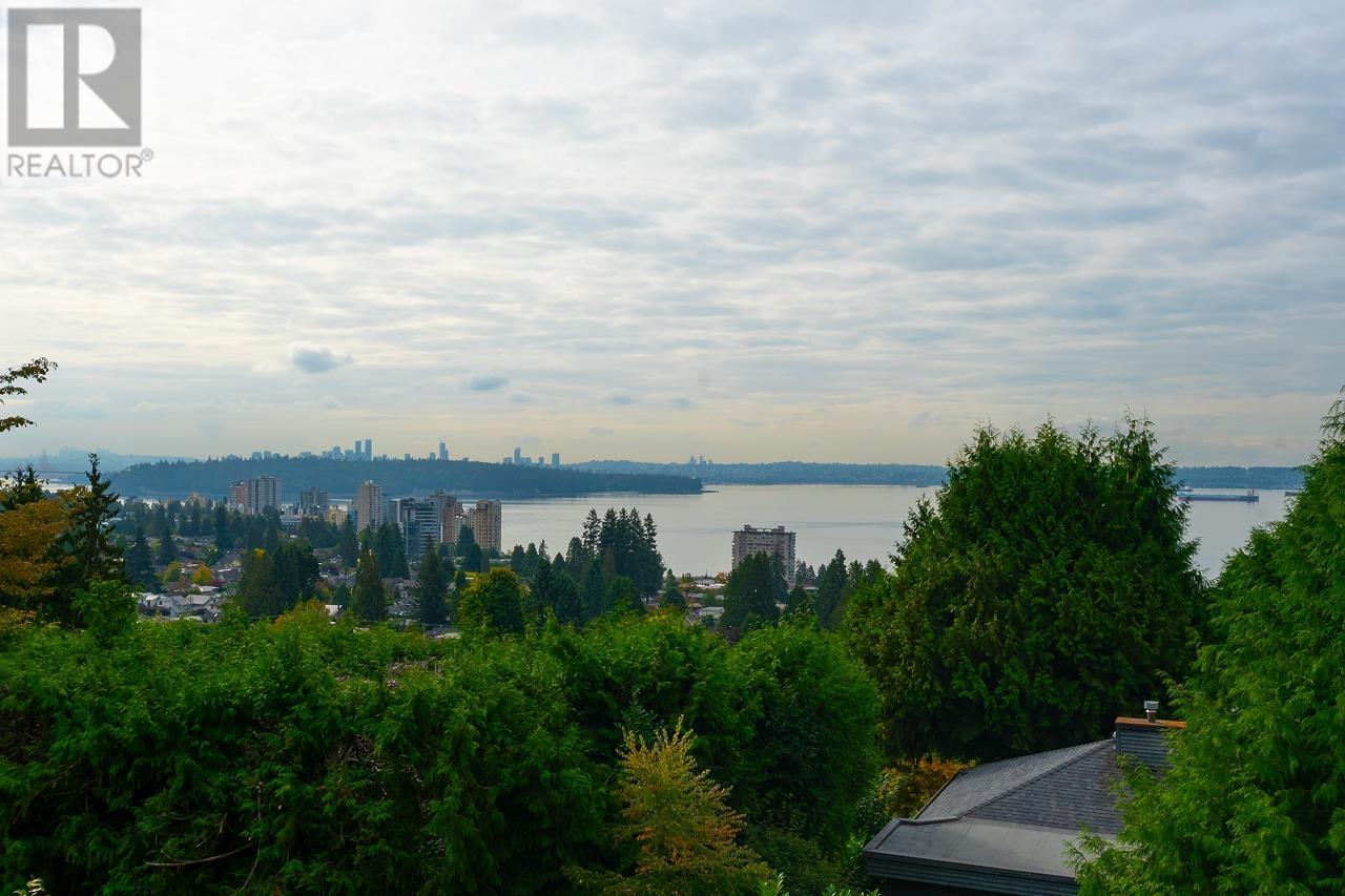 2522 Palmerston Avenue, West Vancouver, British Columbia  V7V 2W5 - Photo 16 - R2816367