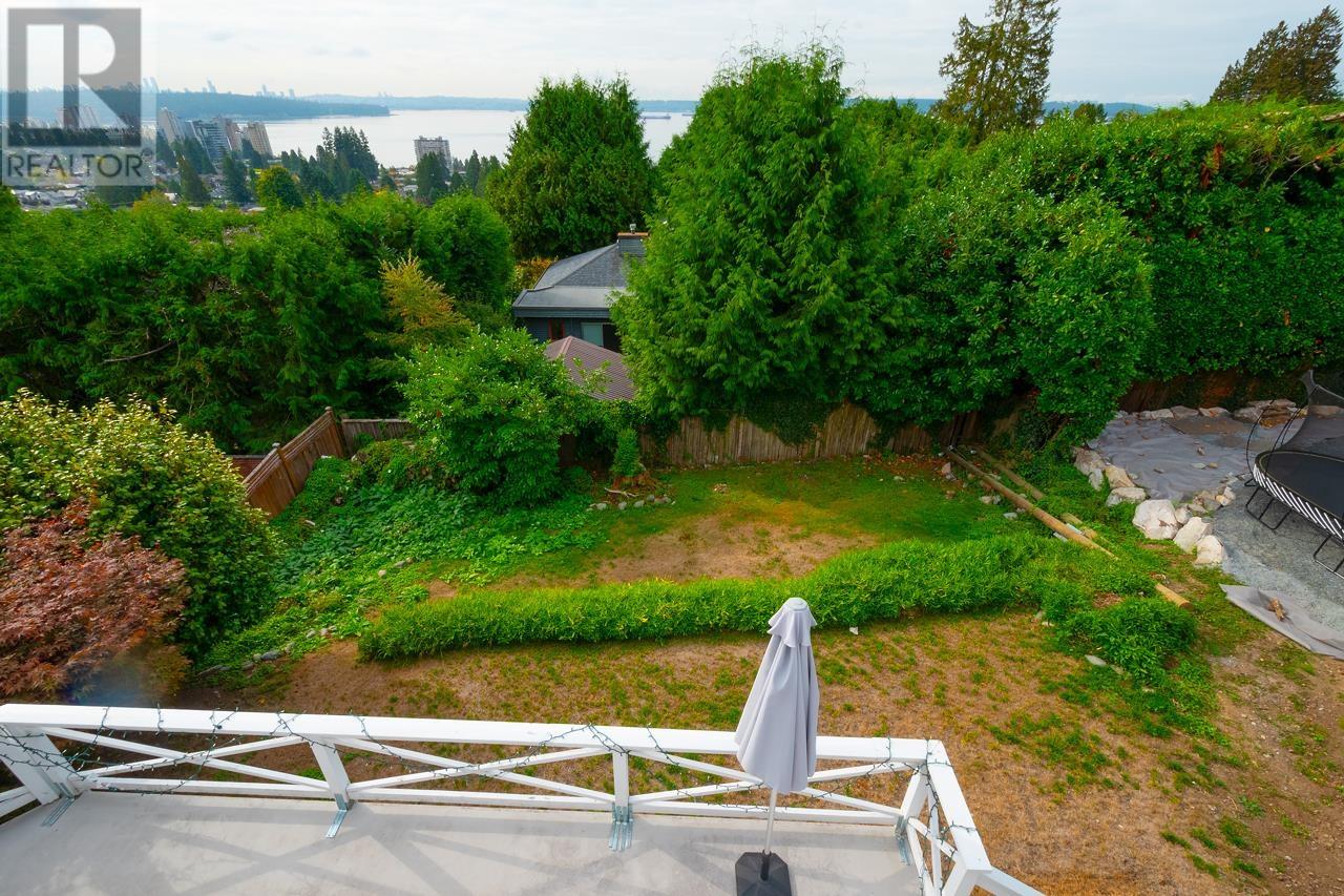 2522 Palmerston Avenue, West Vancouver, British Columbia  V7V 2W5 - Photo 17 - R2816367
