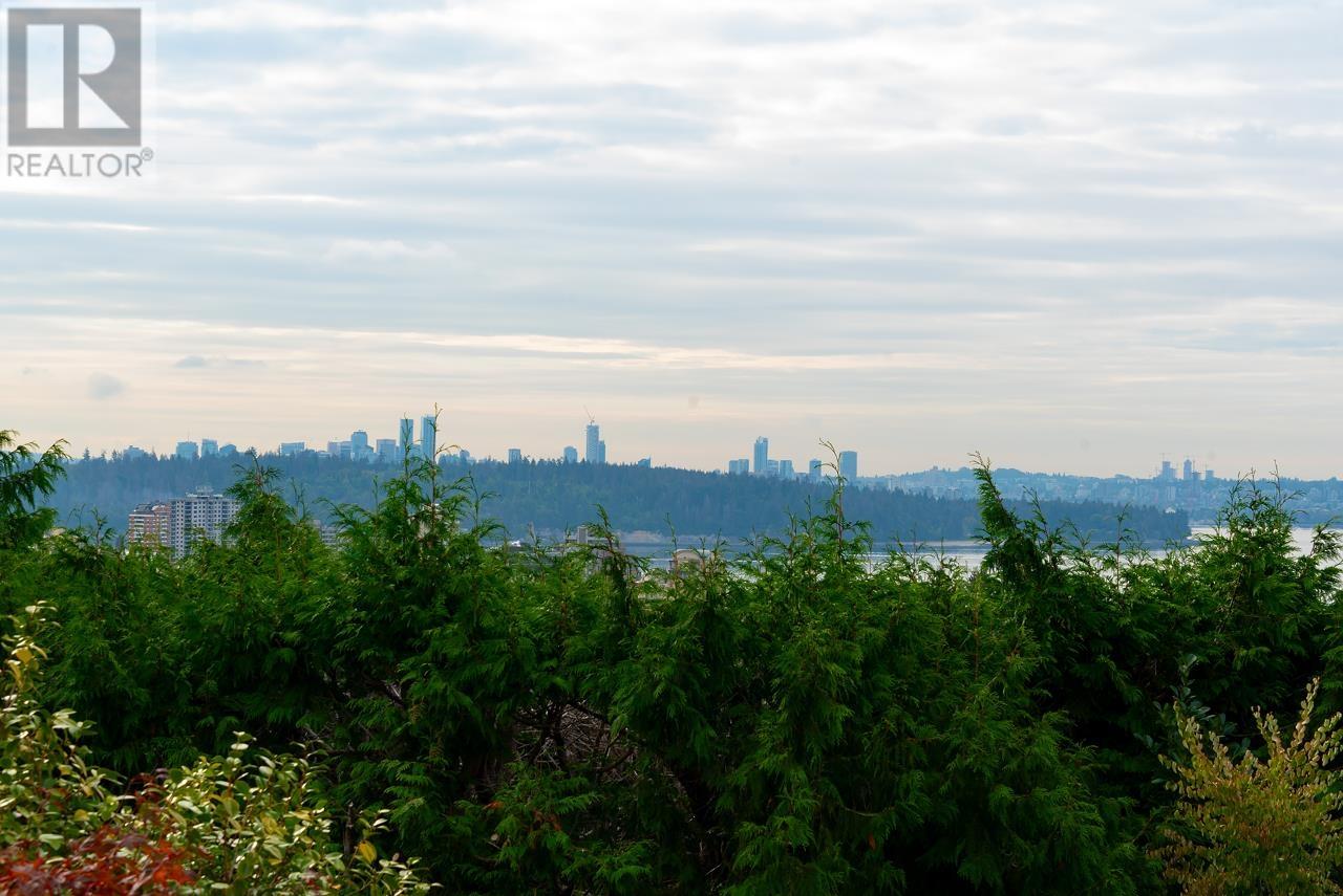 2522 Palmerston Avenue, West Vancouver, British Columbia  V7V 2W5 - Photo 8 - R2816367
