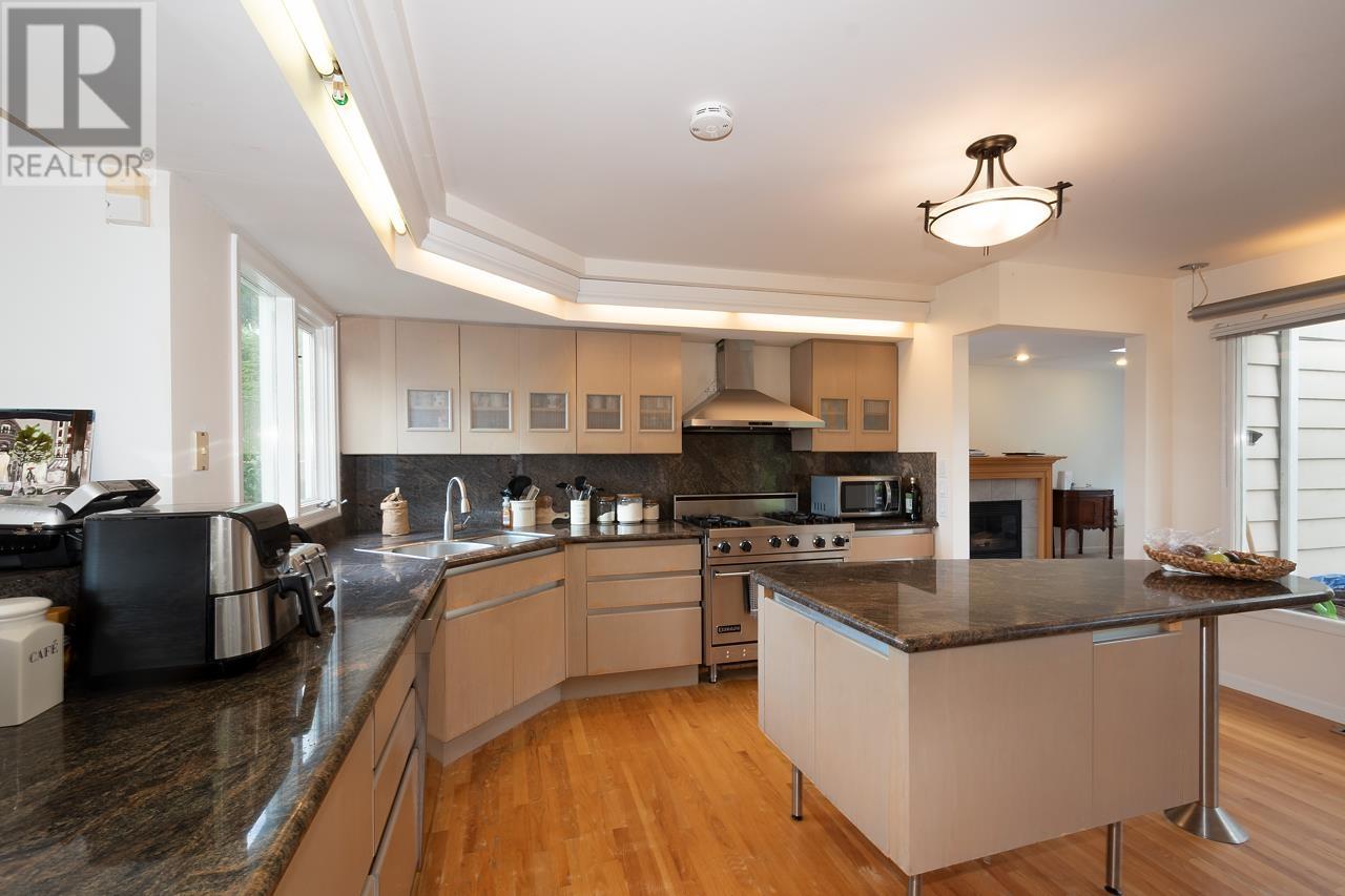 2522 Palmerston Avenue, West Vancouver, British Columbia  V7V 2W5 - Photo 9 - R2816367