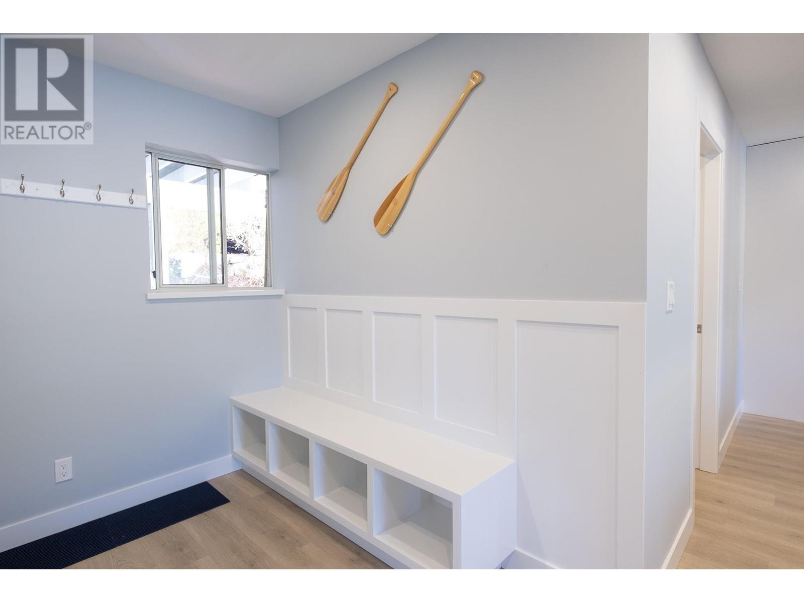 12848 Gilden Road, Pender Harbour, British Columbia  V0N 2H1 - Photo 11 - R2816396