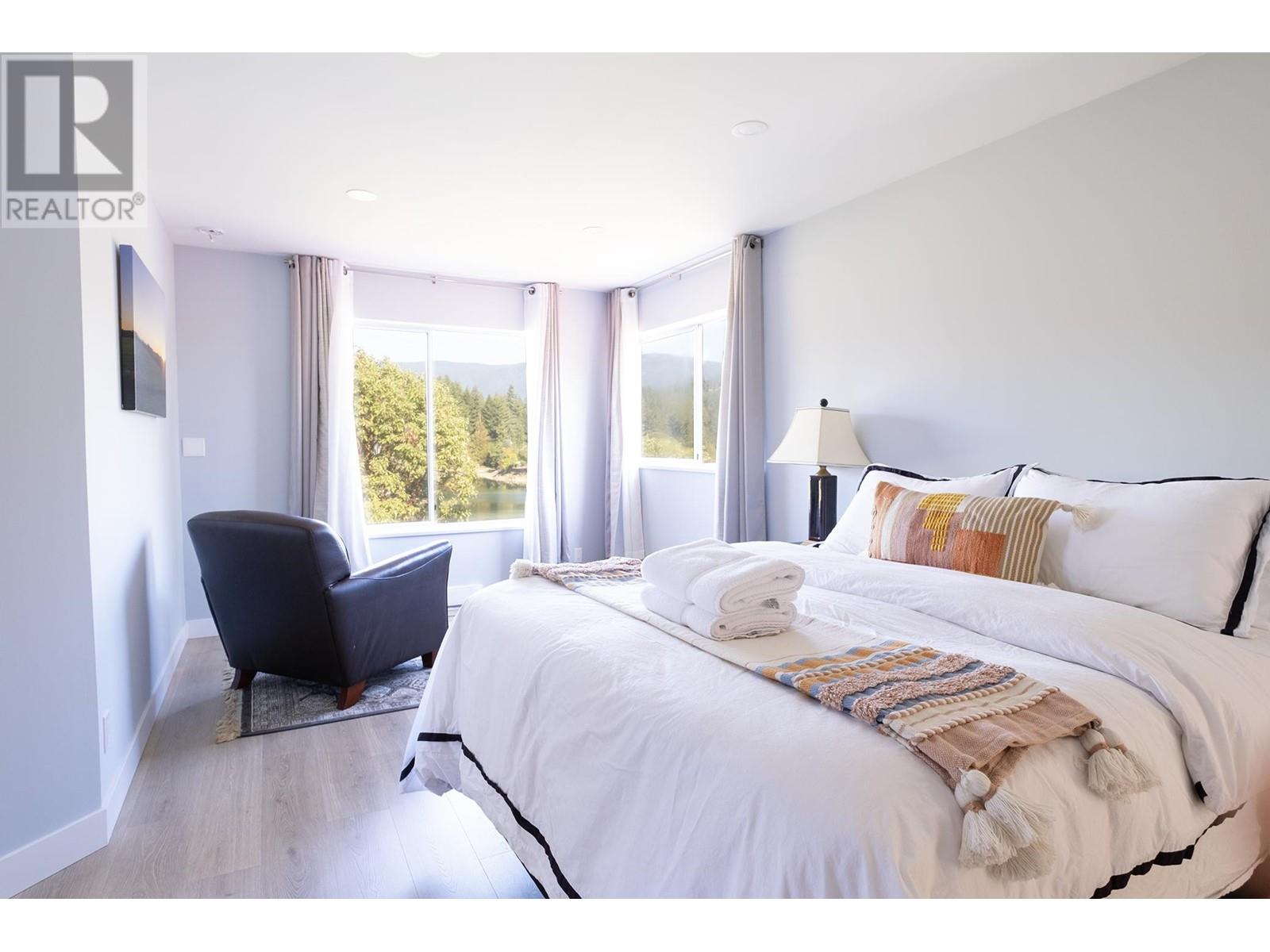 12848 Gilden Road, Pender Harbour, British Columbia  V0N 2H1 - Photo 16 - R2816396