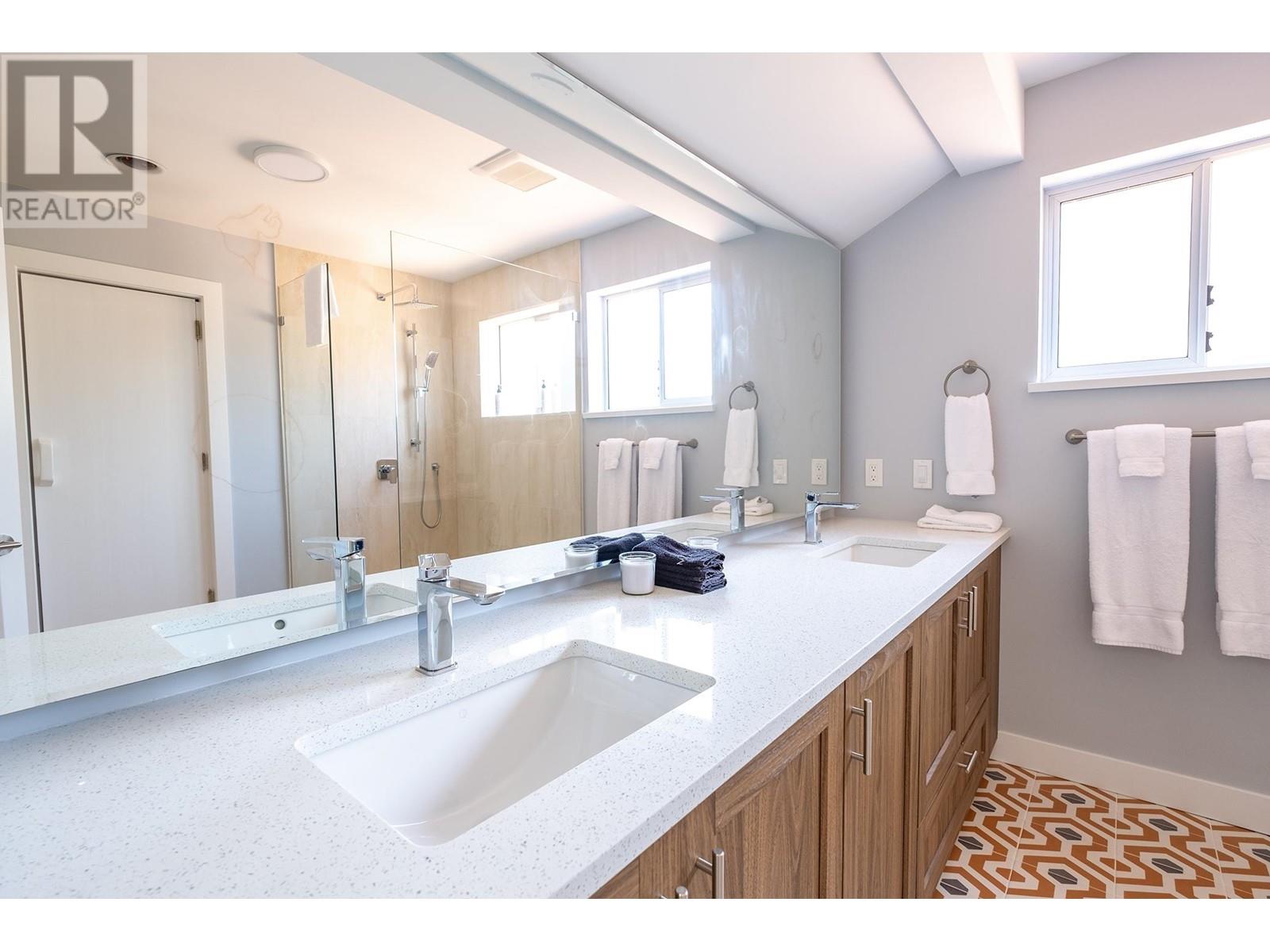 12848 Gilden Road, Pender Harbour, British Columbia  V0N 2H1 - Photo 18 - R2816396
