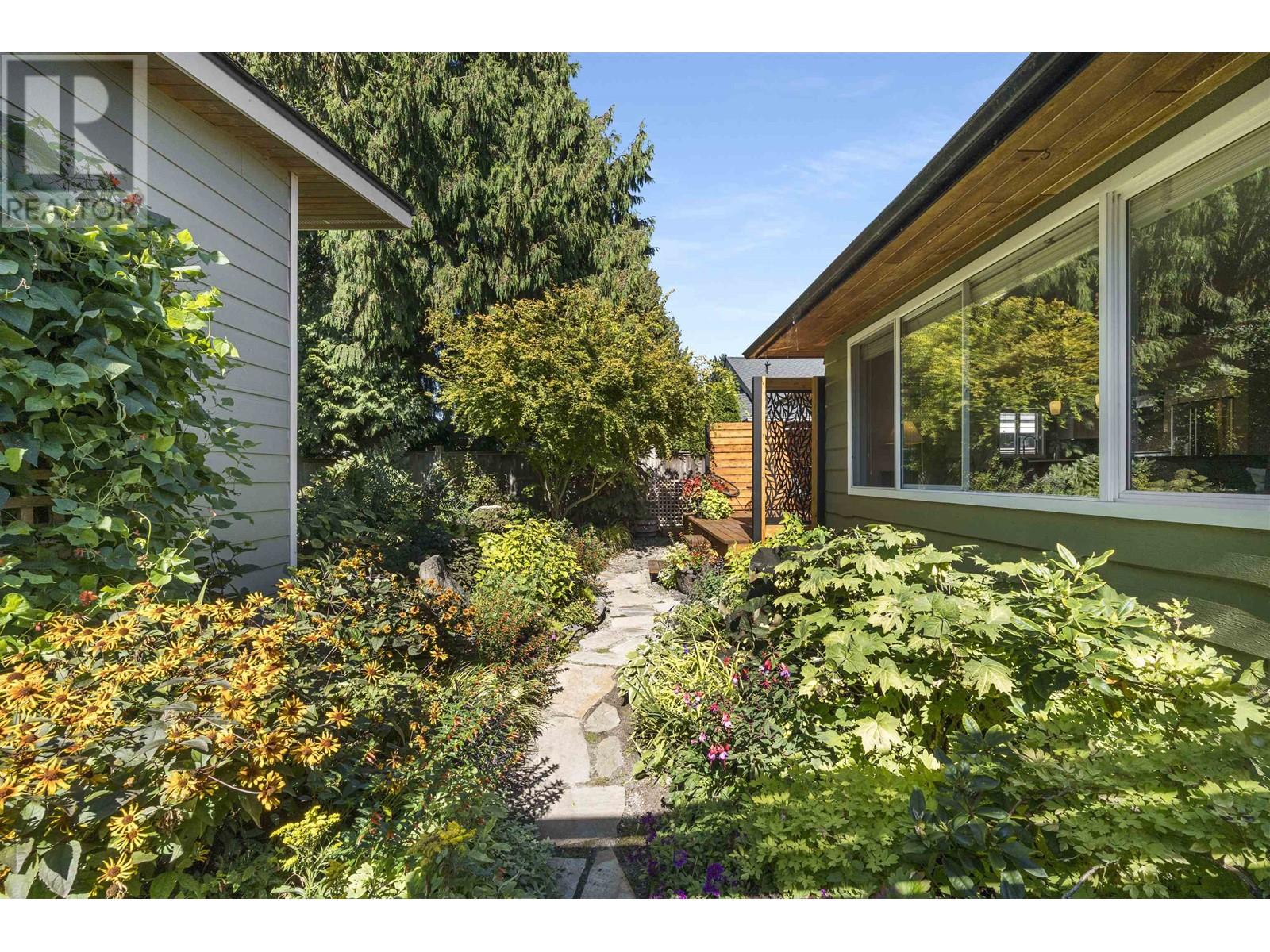 1659 Braid Road, Delta, British Columbia  V4L 1T5 - Photo 35 - R2816418