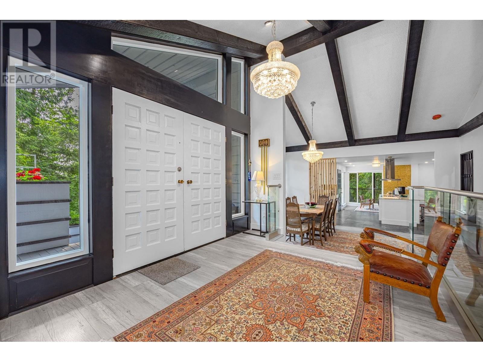 4621 Caulfeild Drive, West Vancouver, British Columbia  V7W 1E9 - Photo 3 - R2816427