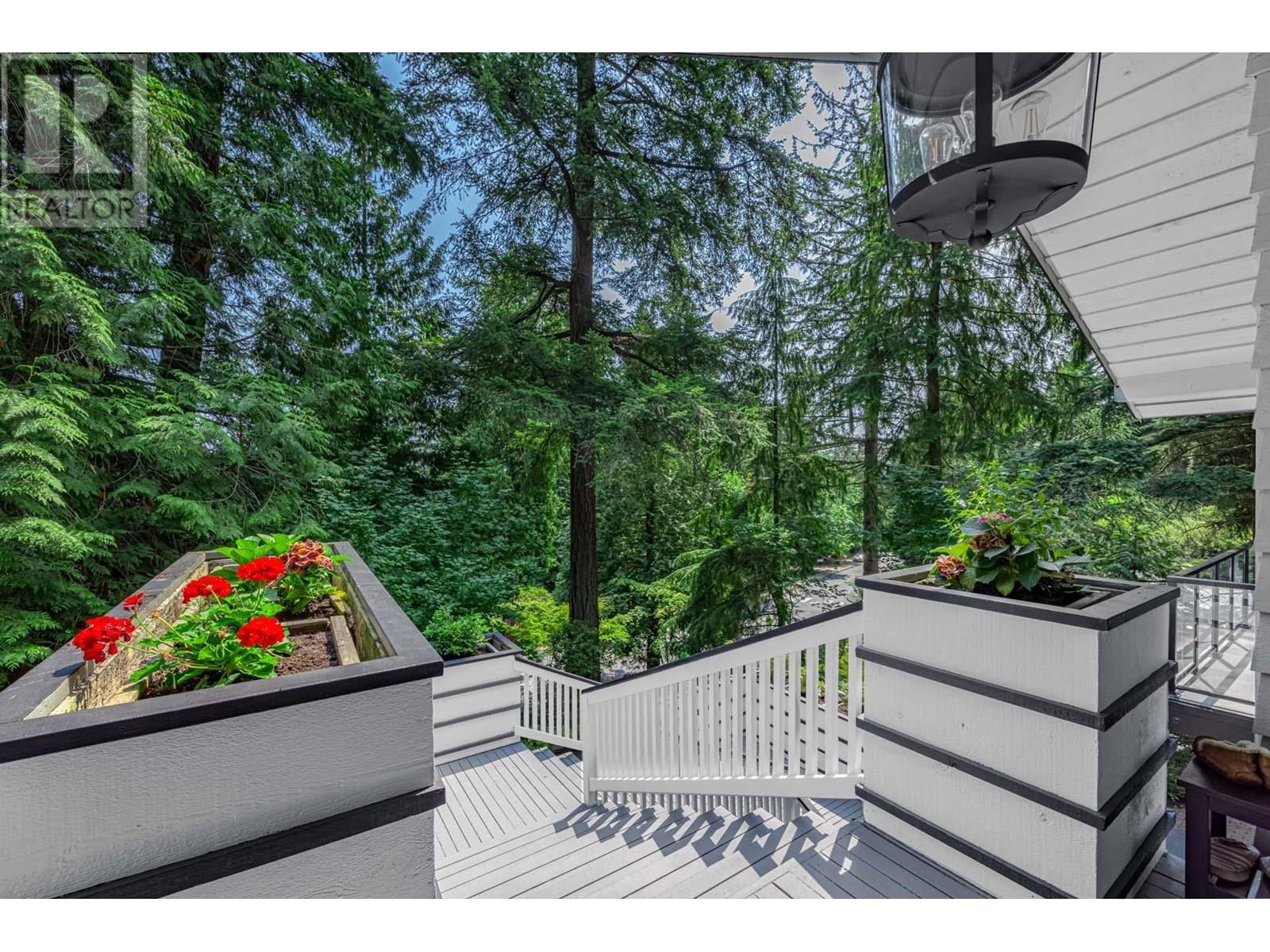 4621 Caulfeild Drive, West Vancouver, British Columbia  V7W 1E9 - Photo 31 - R2816427