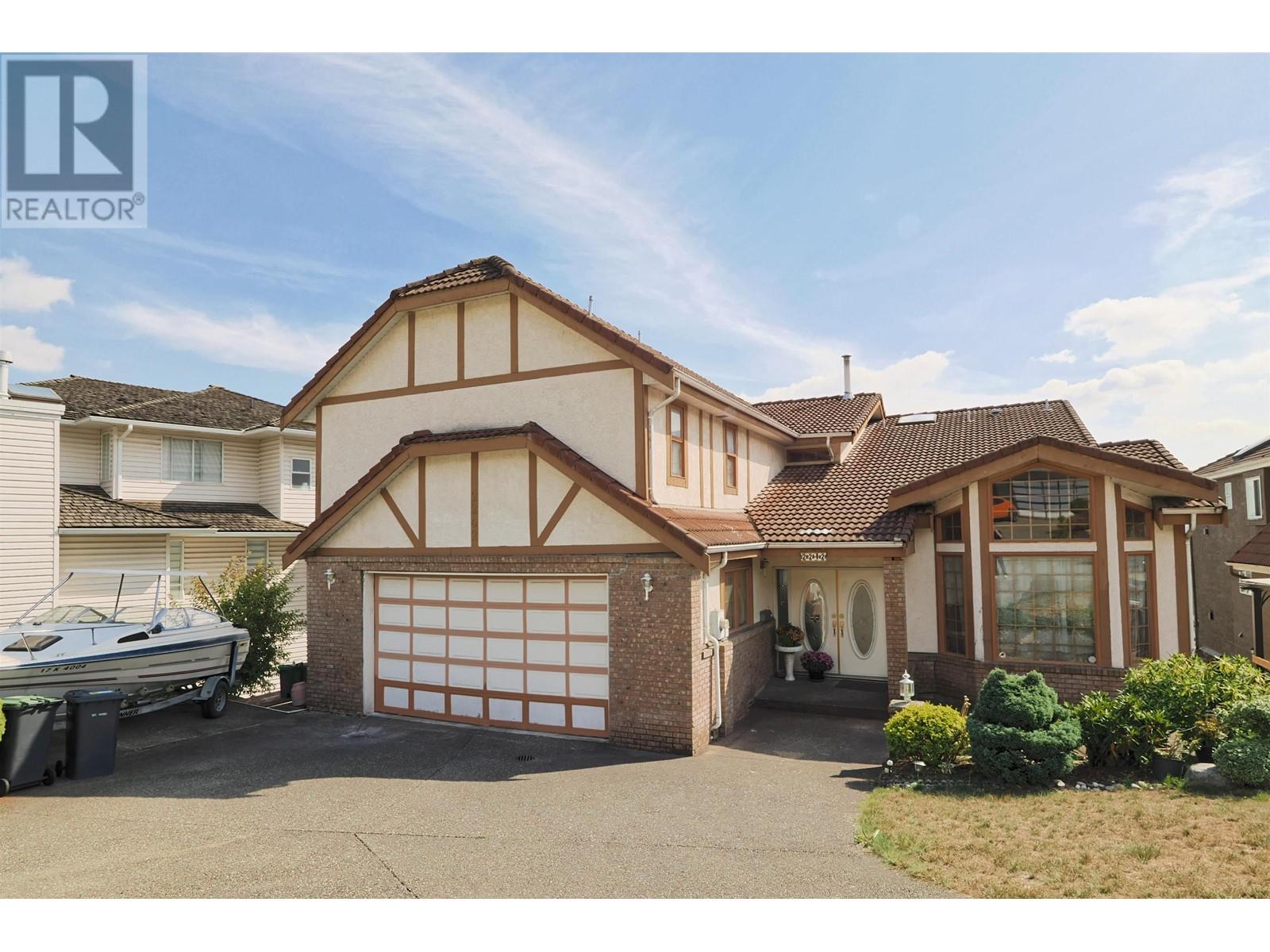 2242 Monashee Court, Coquitlam, British Columbia  V3K 6P7 - Photo 2 - R2816409