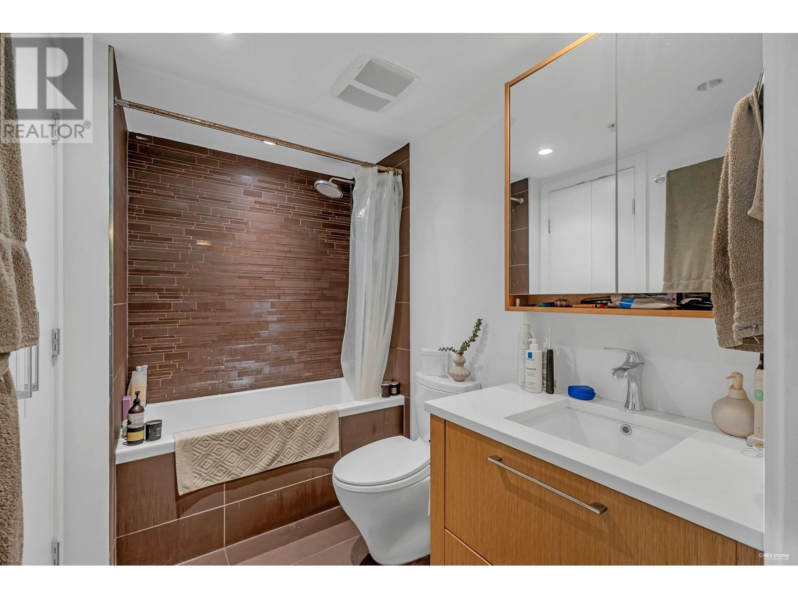 229 2008 Pine Street, Vancouver, British Columbia  V6J 0B8 - Photo 10 - R2816382