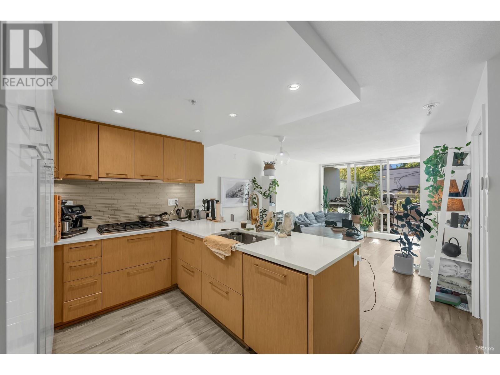 229 2008 Pine Street, Vancouver, British Columbia  V6J 0B8 - Photo 3 - R2816382