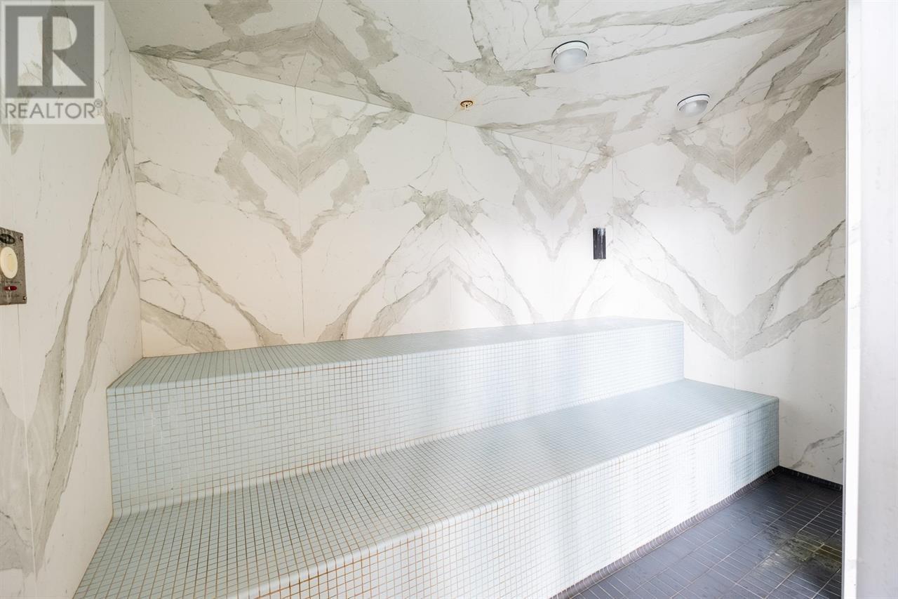 1601 680 Seylynn Crescent, North Vancouver, British Columbia  V7J 0B5 - Photo 4 - R2816403